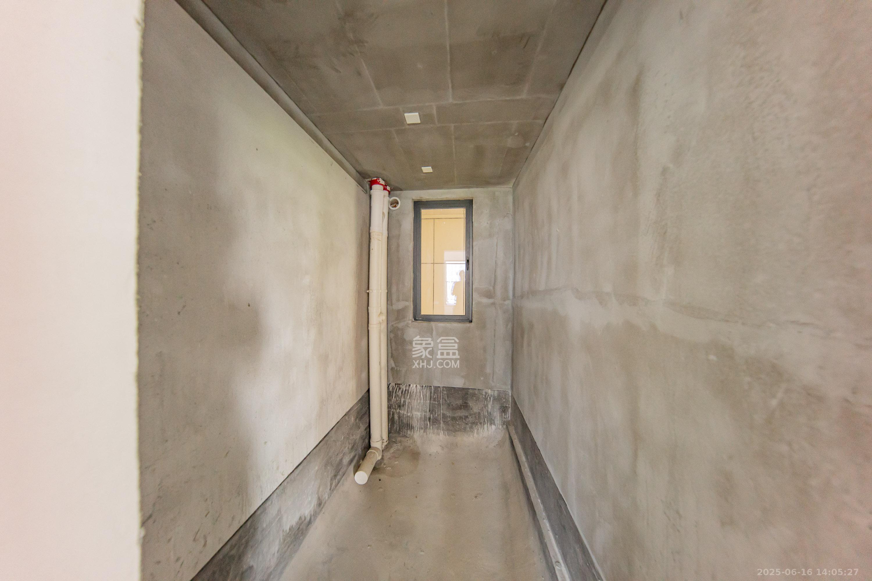建投象山国际  3室2厅1卫   106.00万卫生间
