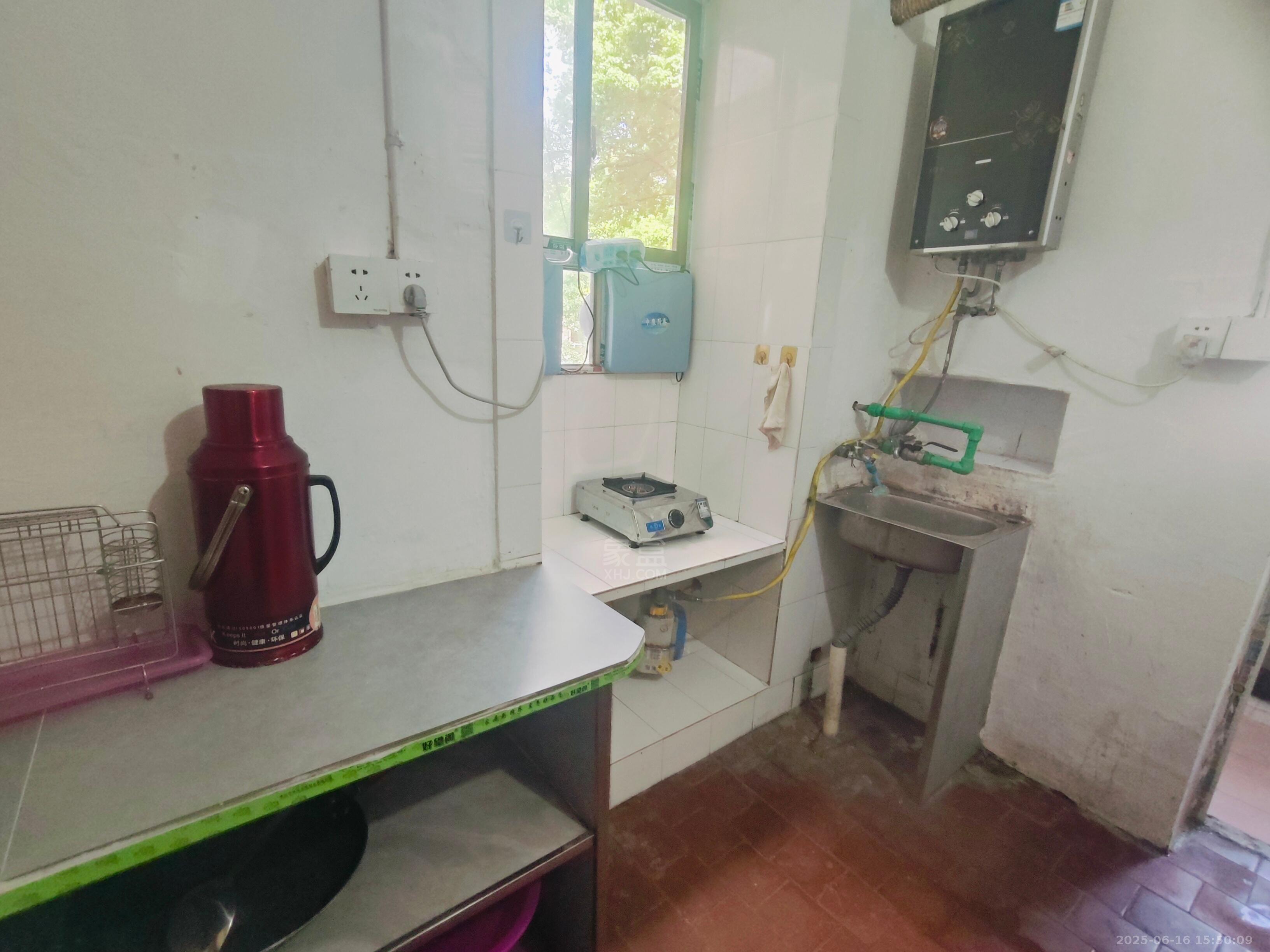 曹家巷三村 1室1厅1卫 680.0元/月 曹家巷三村 1室1厅1卫 680.0元/月室内图