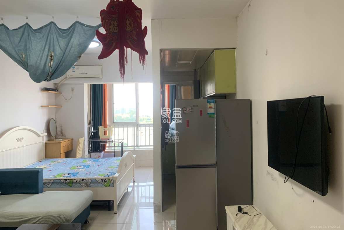 先锋东外滩  1室1厅1卫    1500.0元/月 先锋东外滩  1室1厅1卫    1500.0元/月室内图