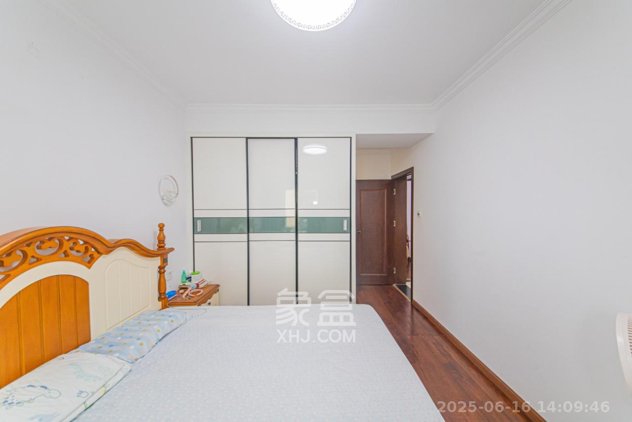 中建芙蓉嘉苑  3室2厅2卫   2600.00元/月室内图
