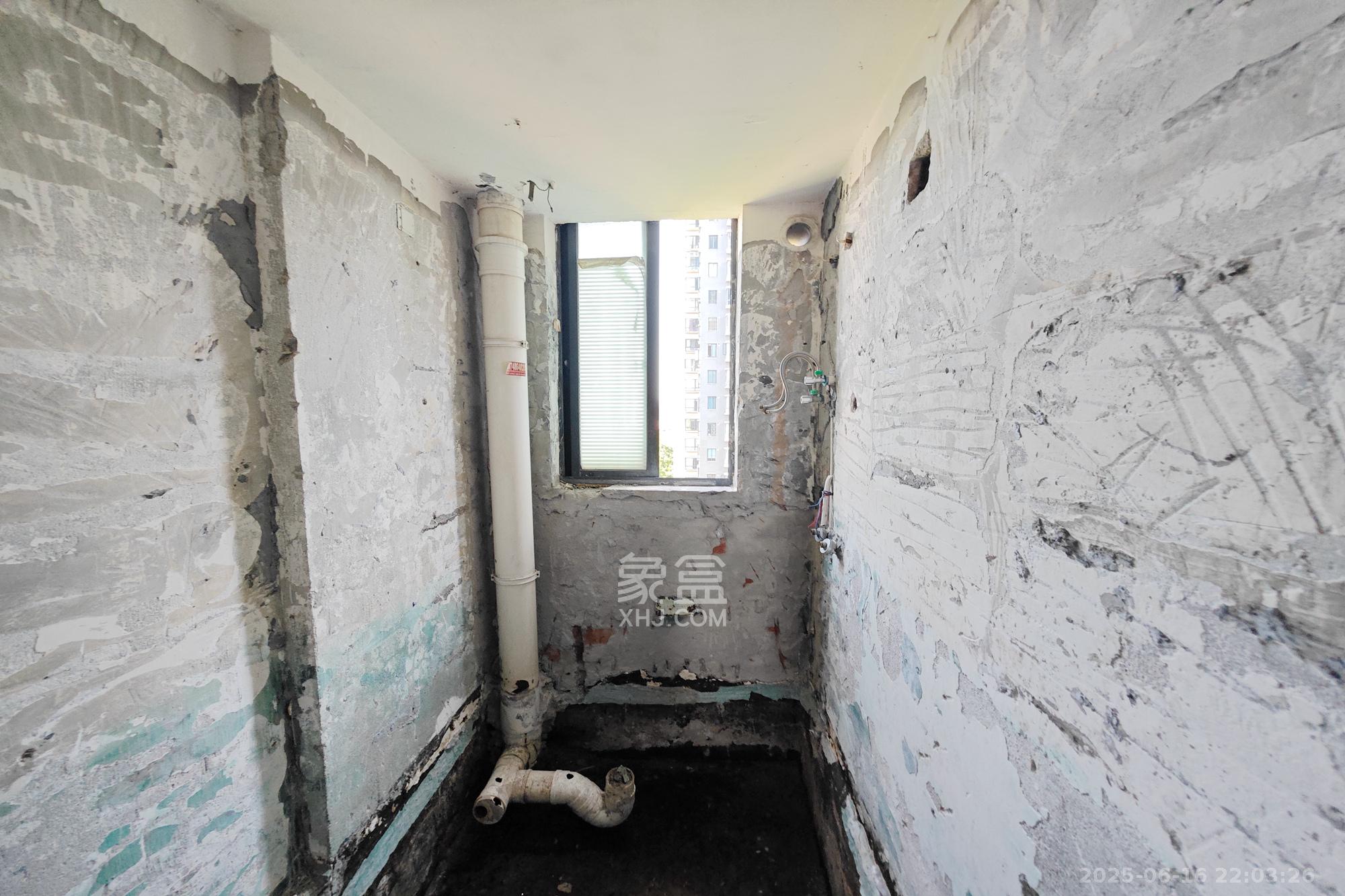 中江佳境天成 3室2厅2卫 99.8万 中江佳境天成 3室2厅2卫 99.8万其他