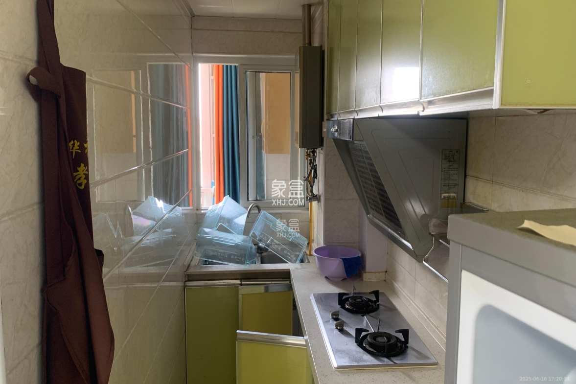 先锋东外滩  1室1厅1卫    1500.0元/月 先锋东外滩  1室1厅1卫    1500.0元/月室内图