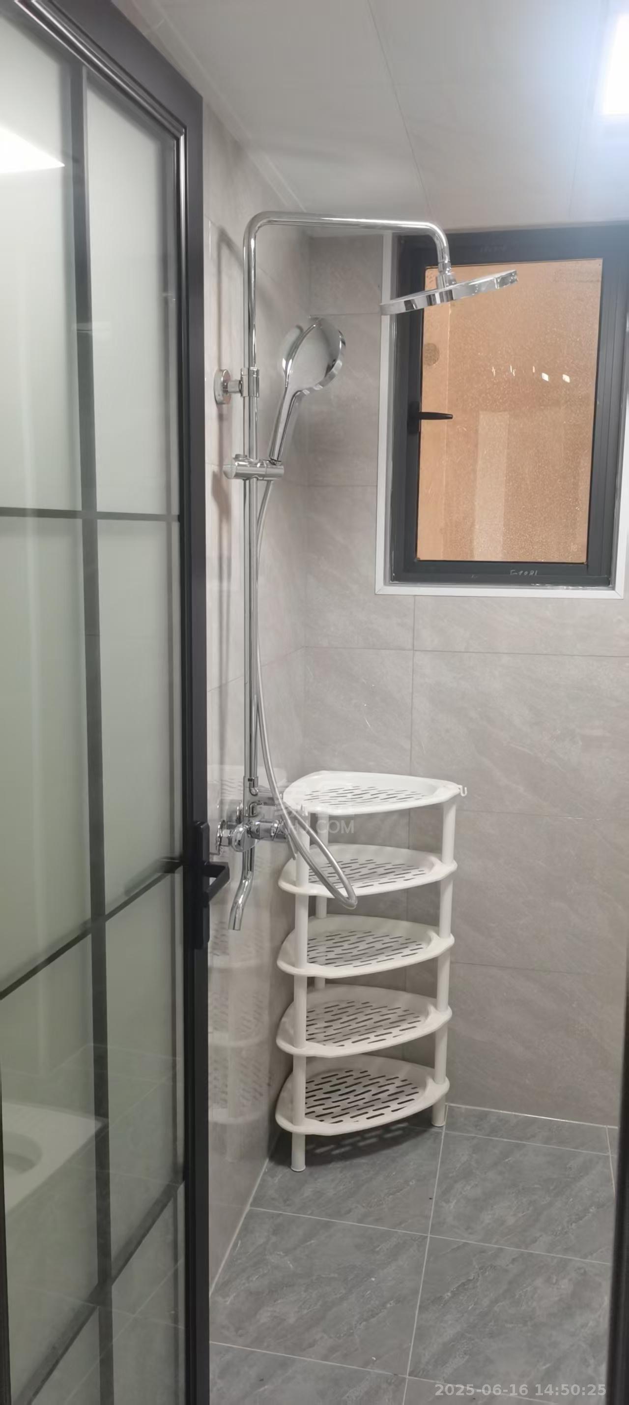 提香蓝岸  3室2厅1卫   1800.00元/月室内图