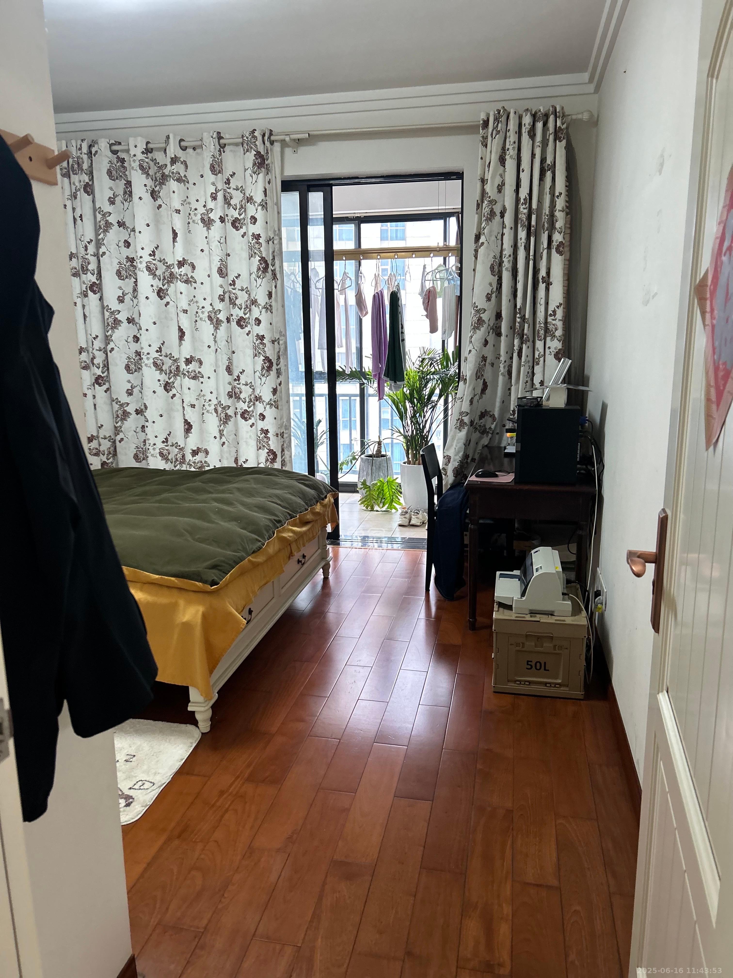 长房东郡  2室2厅1卫   2800.00元/月室内图