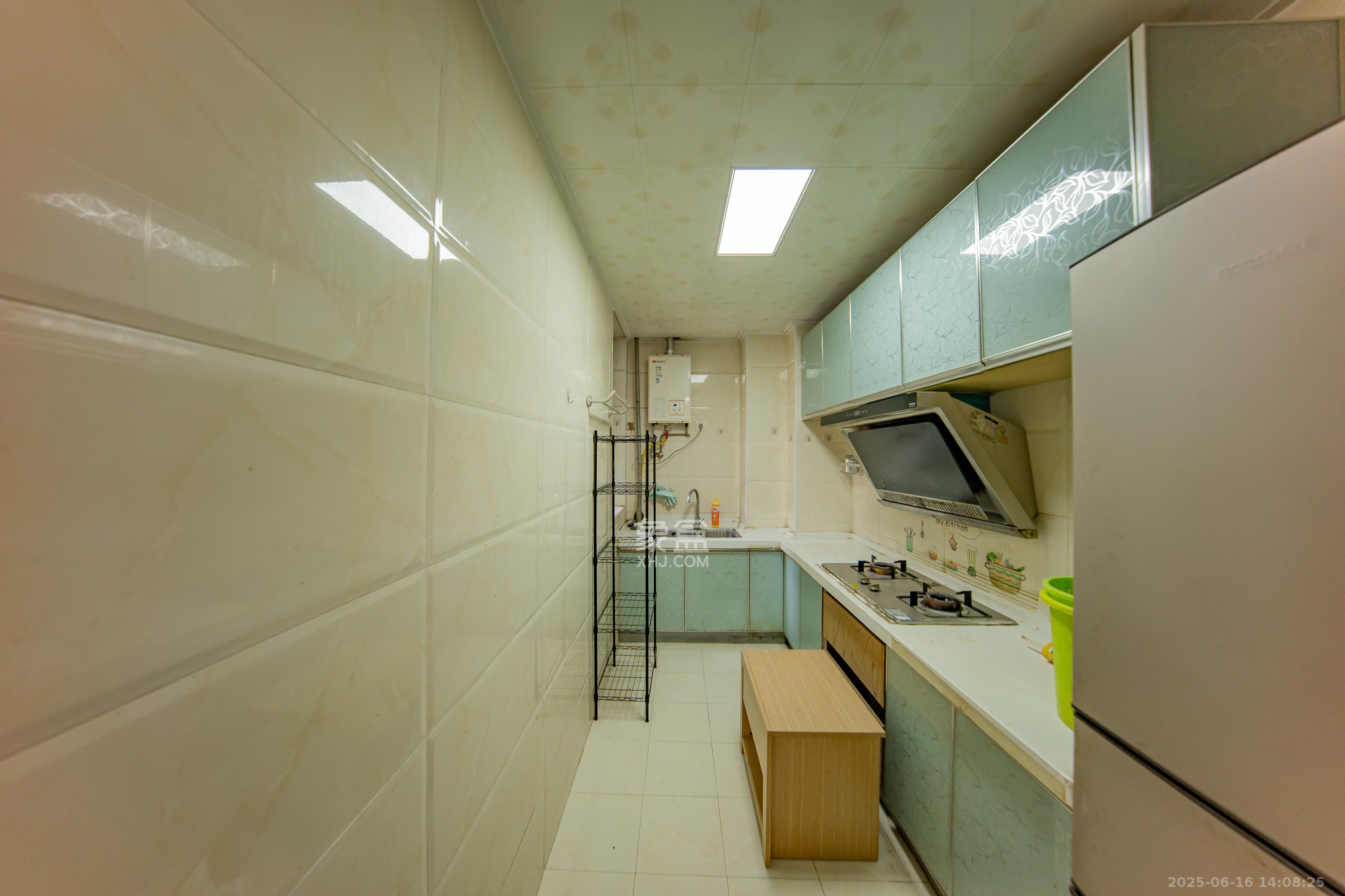 中建麓山和苑  2室2厅1卫   58.80万厨房