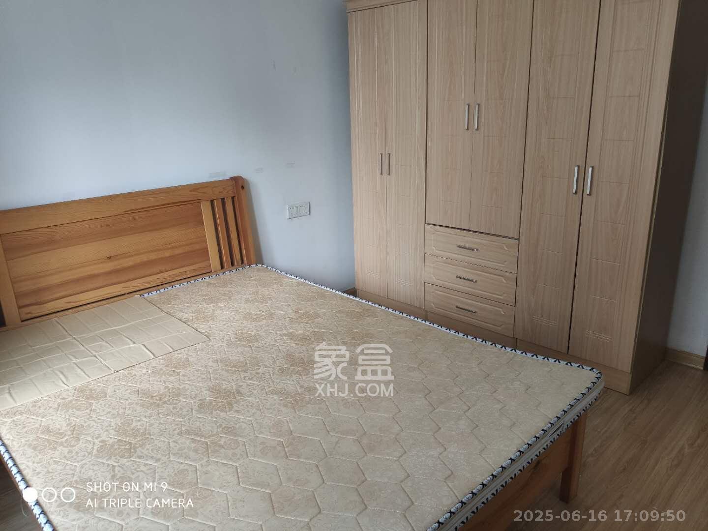 三江花中城 3室2厅1卫 2500.0元/月 三江花中城 3室2厅1卫 2500.0元/月室内图