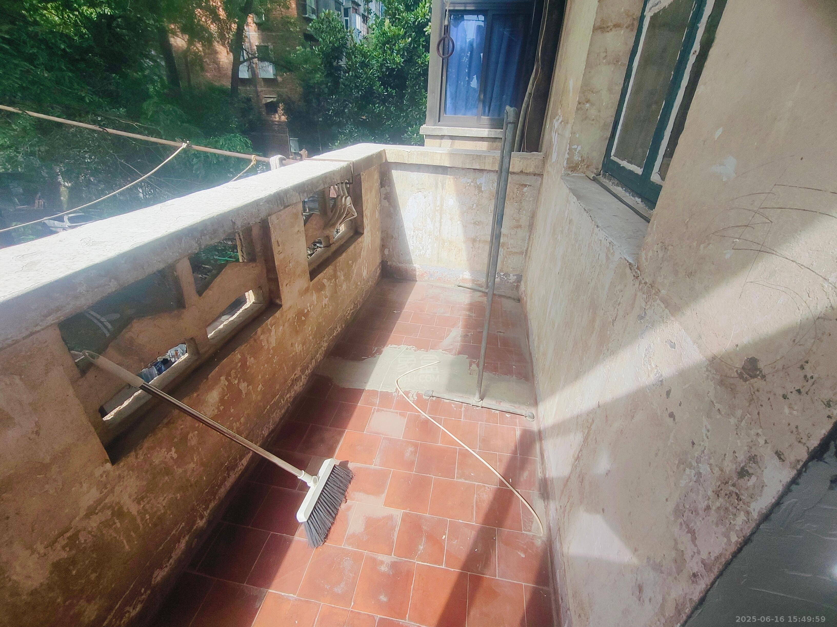 曹家巷三村 1室1厅1卫 680.0元/月 曹家巷三村 1室1厅1卫 680.0元/月室内图