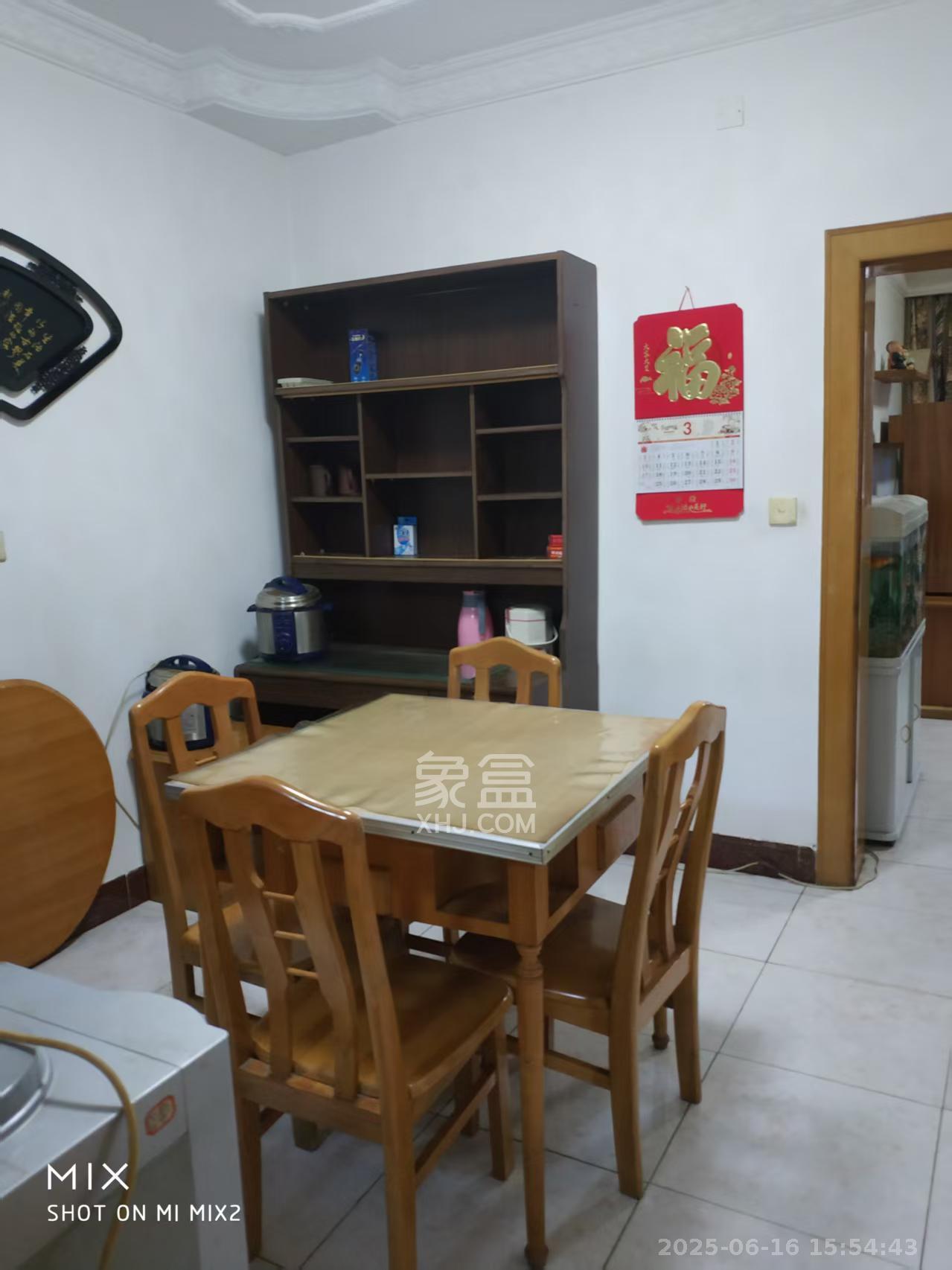 德雅村邮电器材宿舍 4室2厅1卫 1800.0元/月 德雅村邮电器材宿舍 4室2厅1卫 1800.0元/月室内图