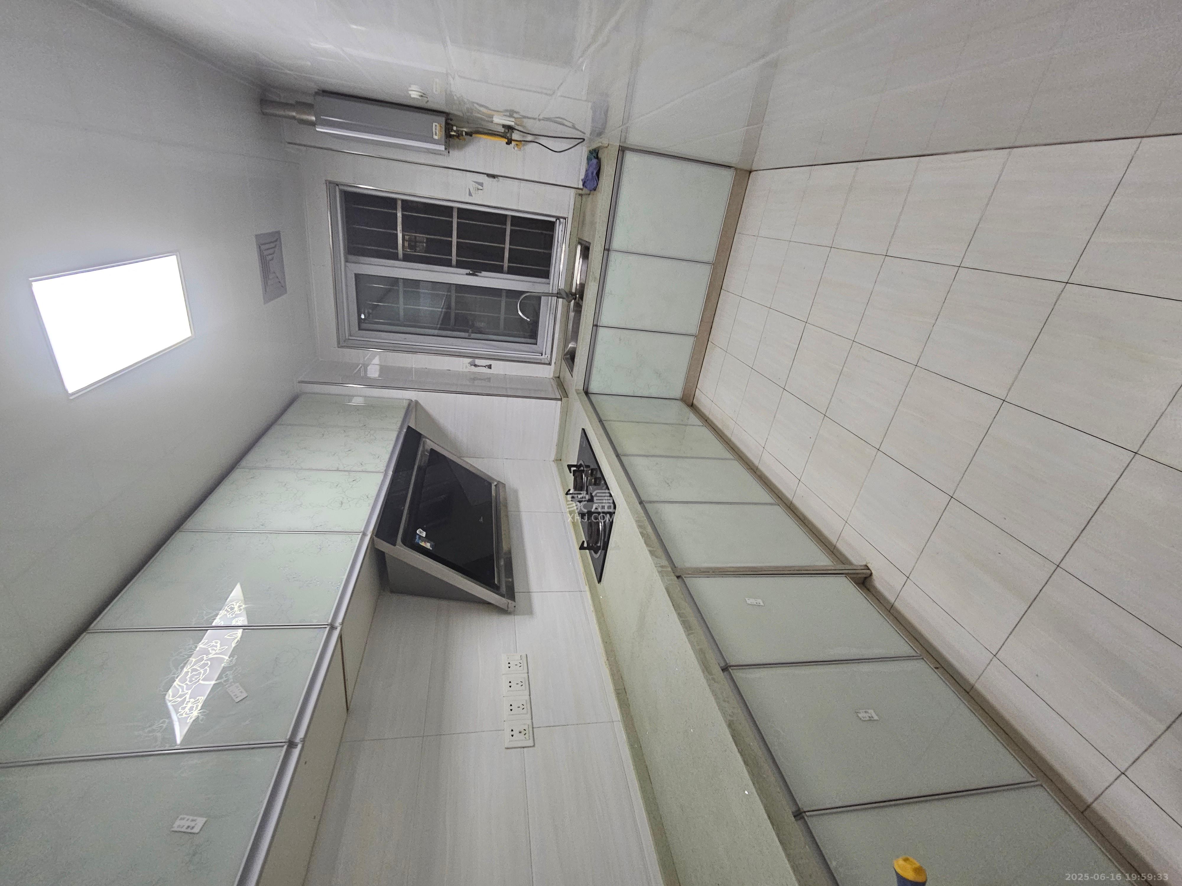 家兴苑 3室2厅1卫 2500.0元/月 家兴苑 3室2厅1卫 2500.0元/月室内图