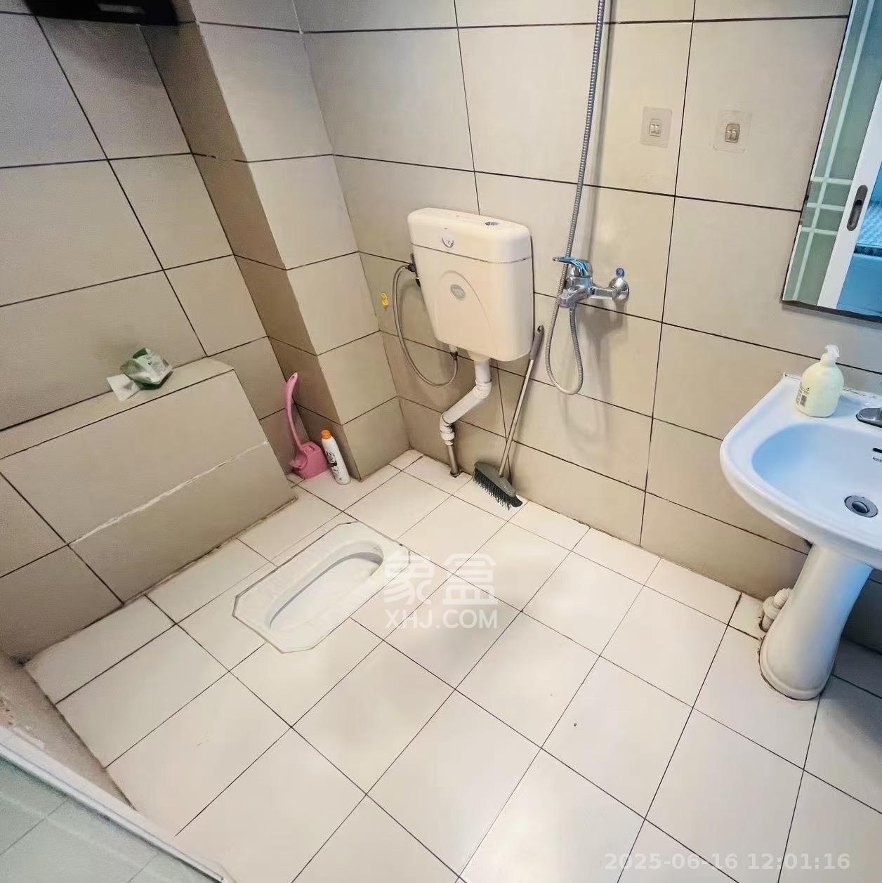 书院观邸 1室1厅1卫 2200.0元/月 书院观邸 1室1厅1卫 2200.0元/月室内图