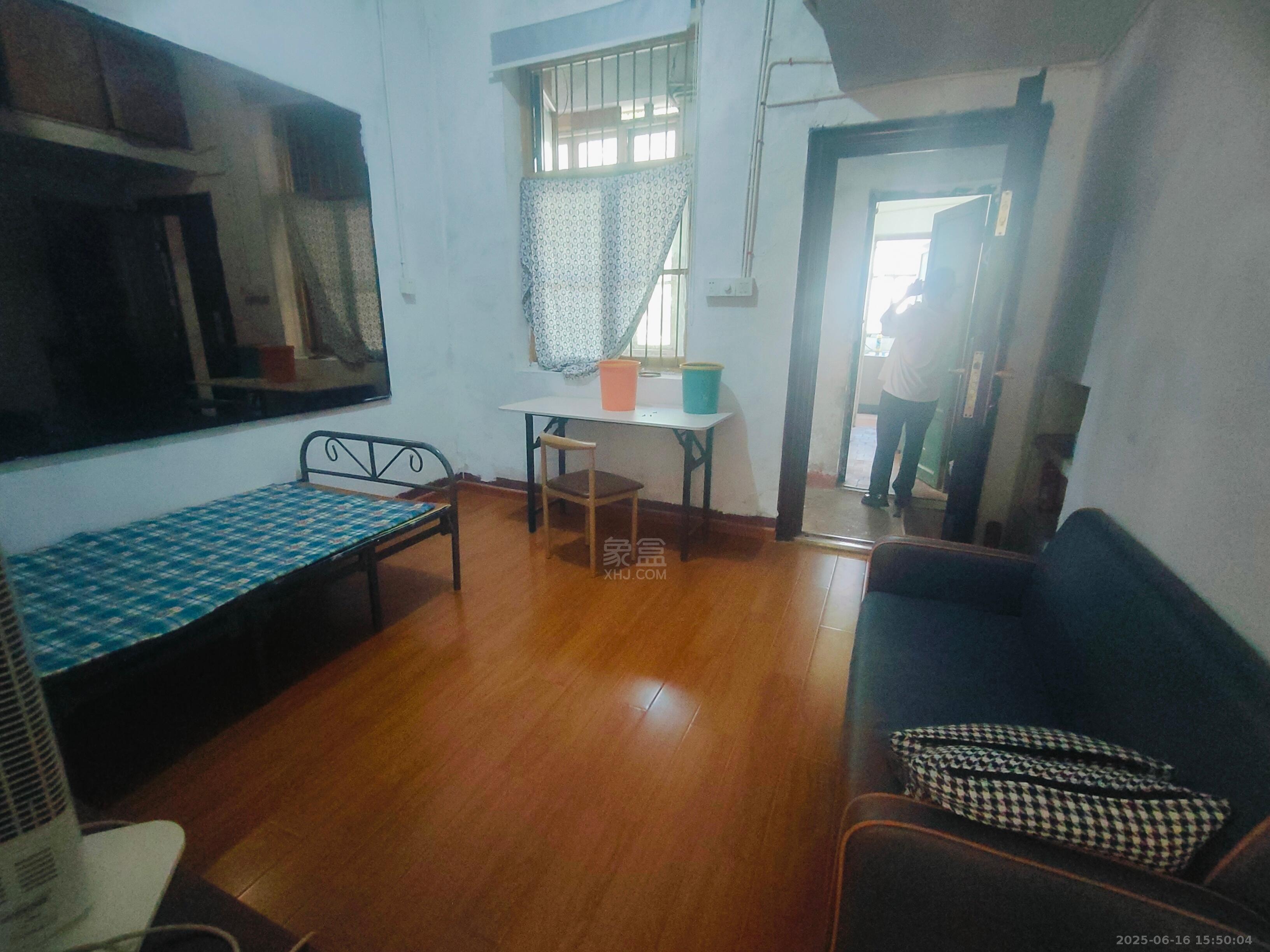 曹家巷三村 1室1厅1卫 680.0元/月 曹家巷三村 1室1厅1卫 680.0元/月室内图