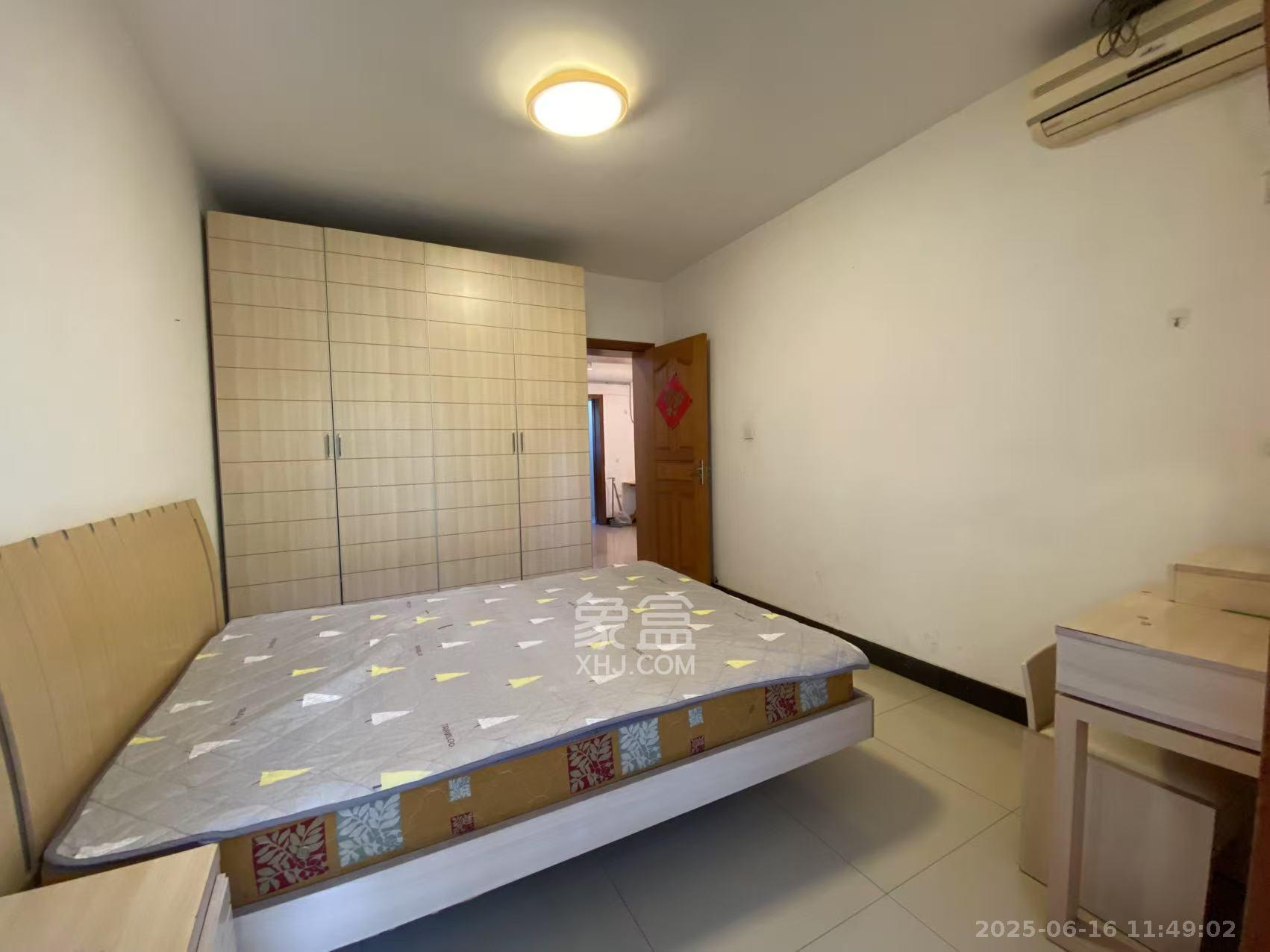 涂家冲社区（涂新小区、农商银行宿舍）  2室1厅1卫    1400.0元/月室内图