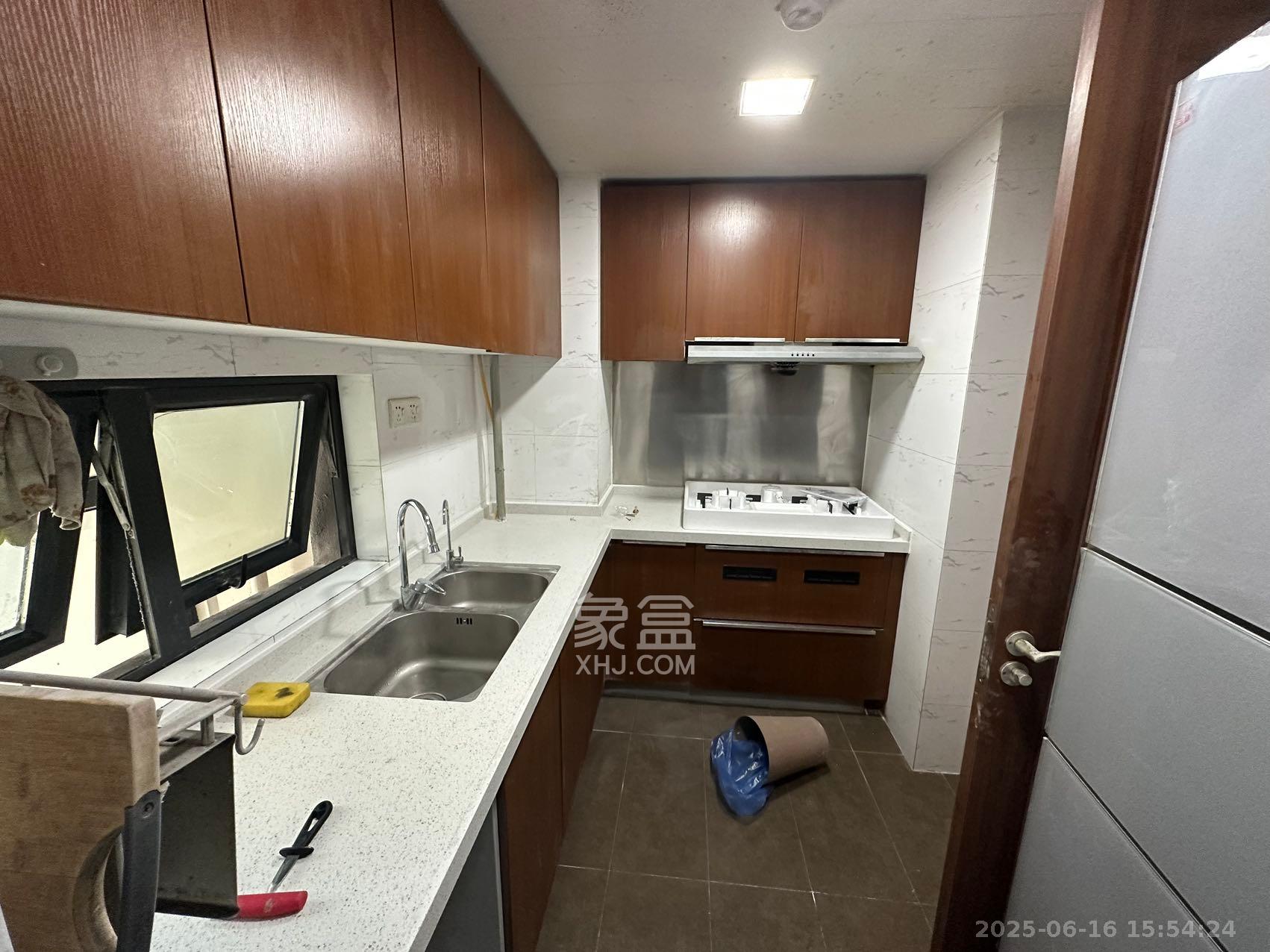 万科金域华府三四期 3室2厅1卫 2700.0元/月 万科金域华府三四期 3室2厅1卫 2700.0元/月室内图