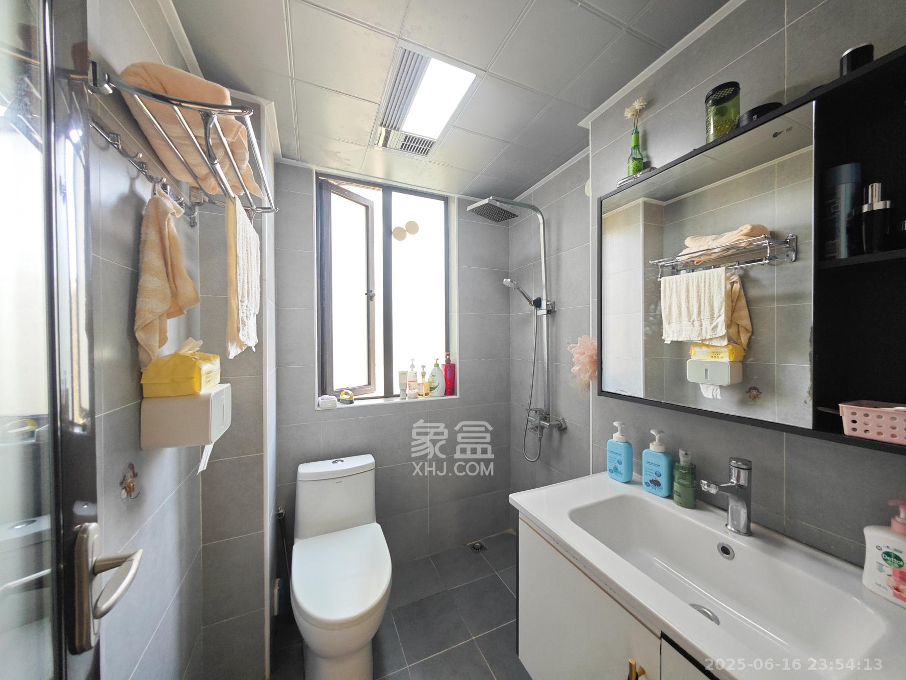 卓越蔚蓝城邦 3室2厅1卫 57.0万 卓越蔚蓝城邦 3室2厅1卫 57.0万其他