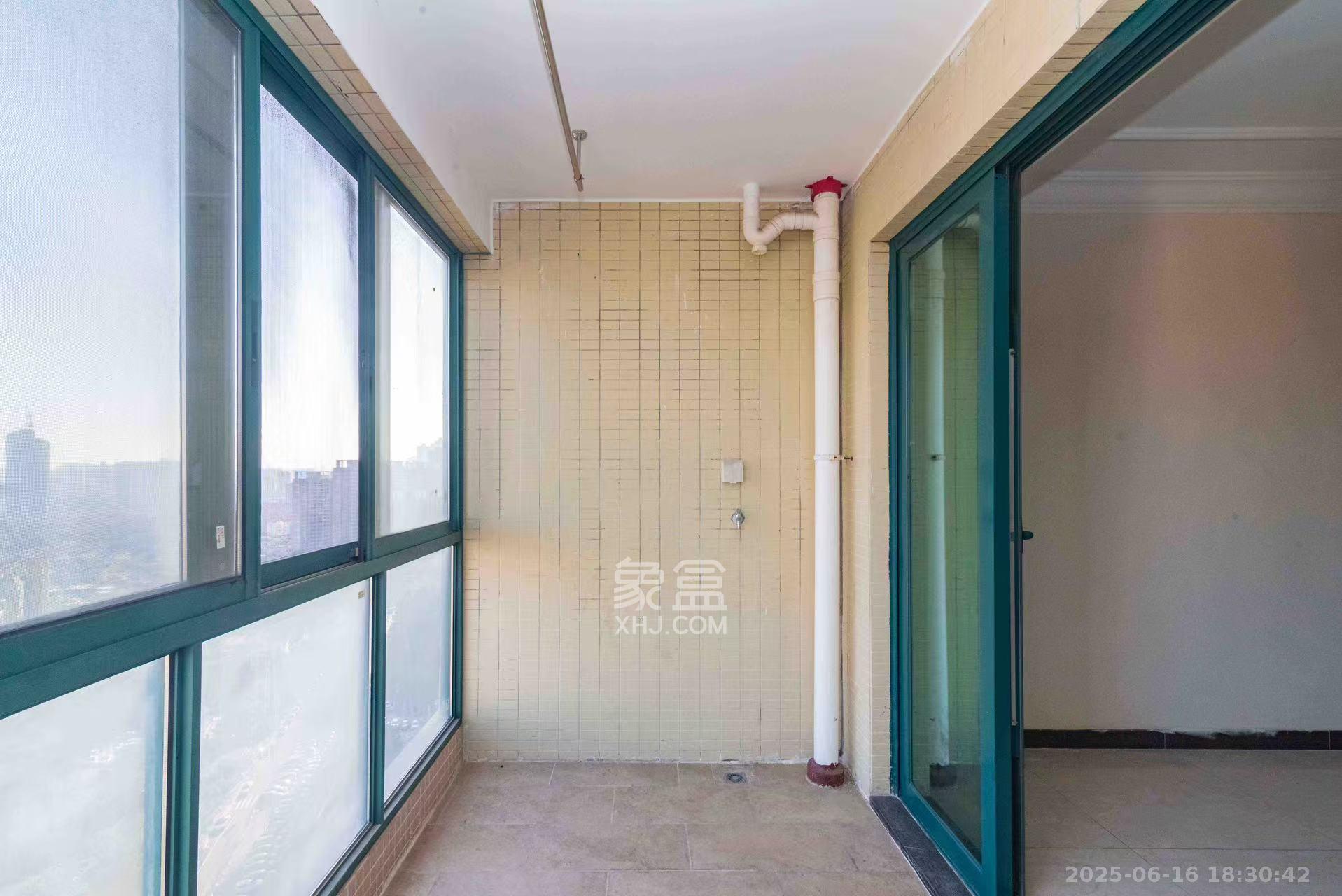 恒大雅苑 2室2厅1卫 2000.0元/月 恒大雅苑 2室2厅1卫 2000.0元/月室内图