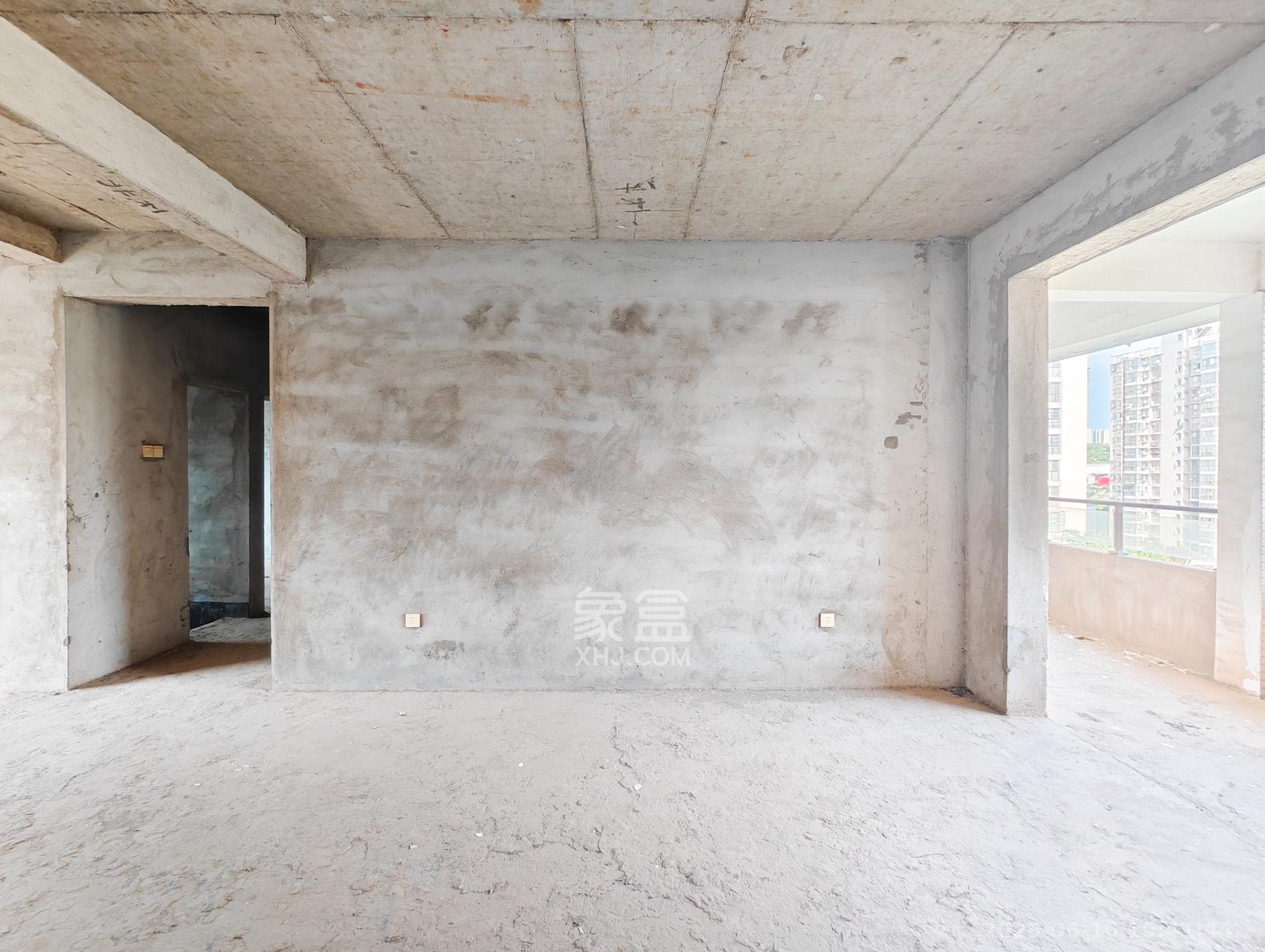 华银天际 4室2厅2卫 88.0万 华银天际 4室2厅2卫 88.0万客厅