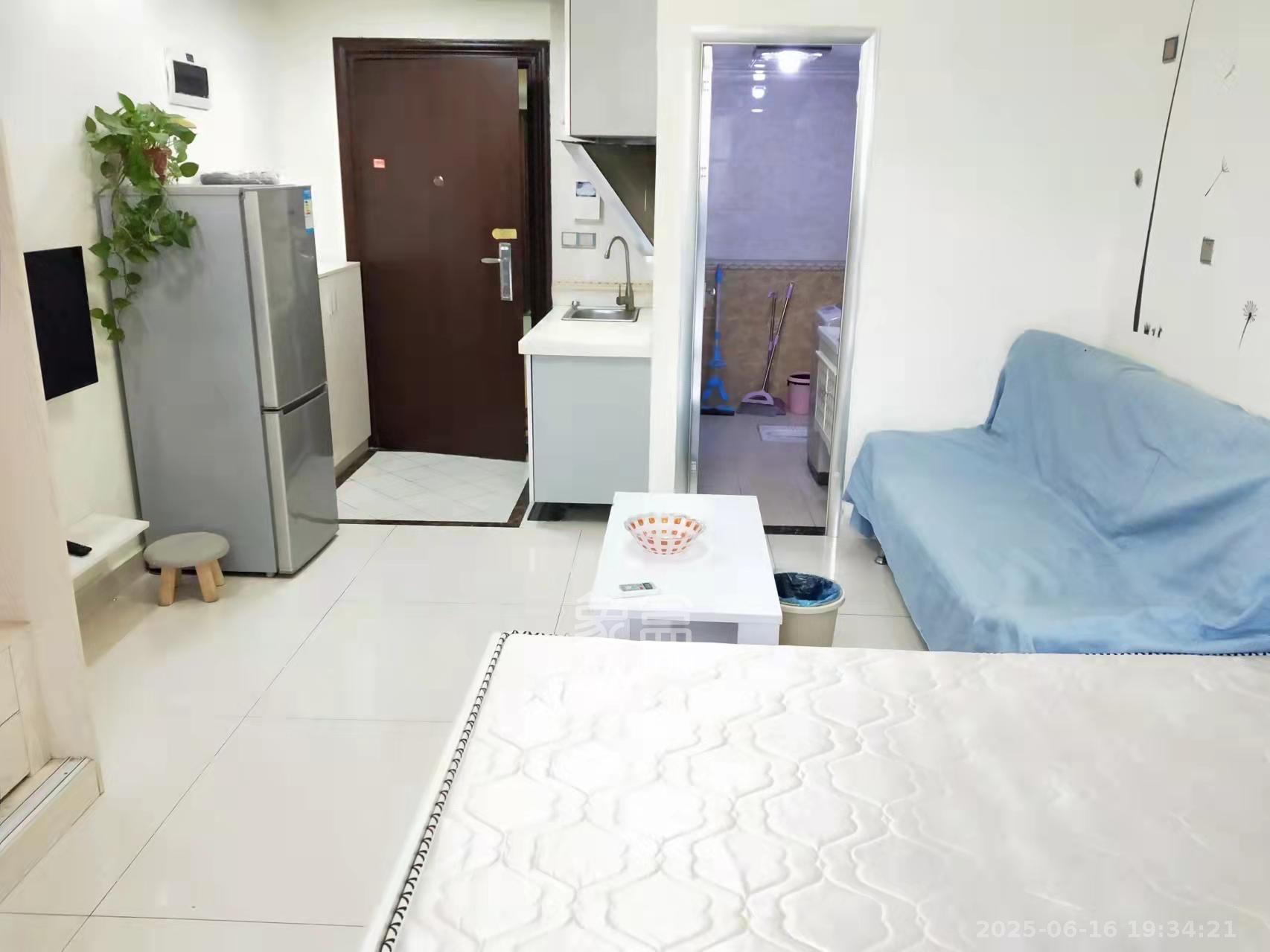 佳兴国际汇  1室0厅1卫    1600.0元/月室内图