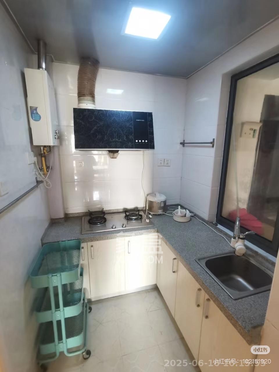 少帅府  1室1厅1卫    2200.0元/月室内图