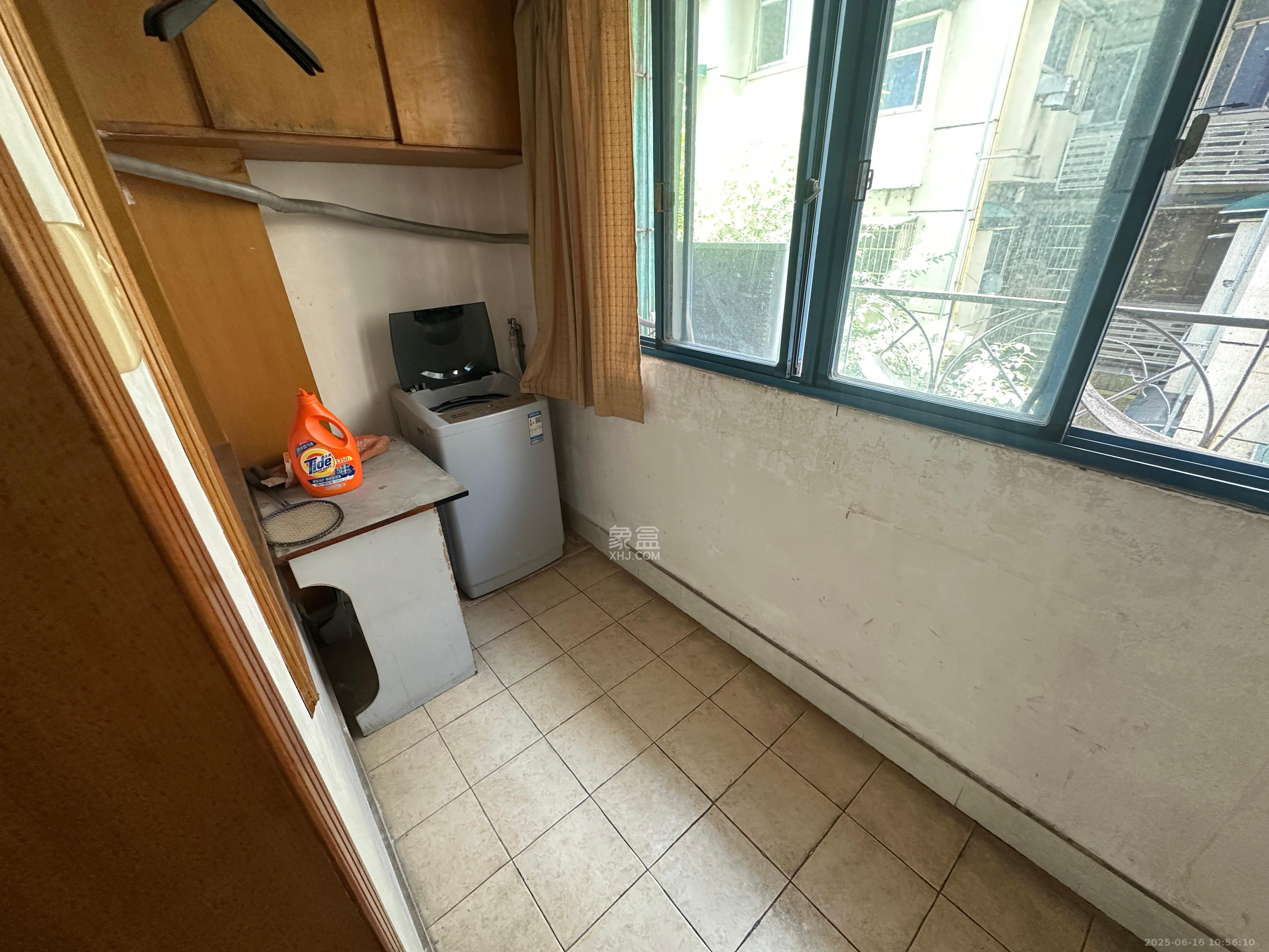 白沙啤酒公寓  2室2厅1卫    1400.0元/月 白沙啤酒公寓  2室2厅1卫    1400.0元/月室内图