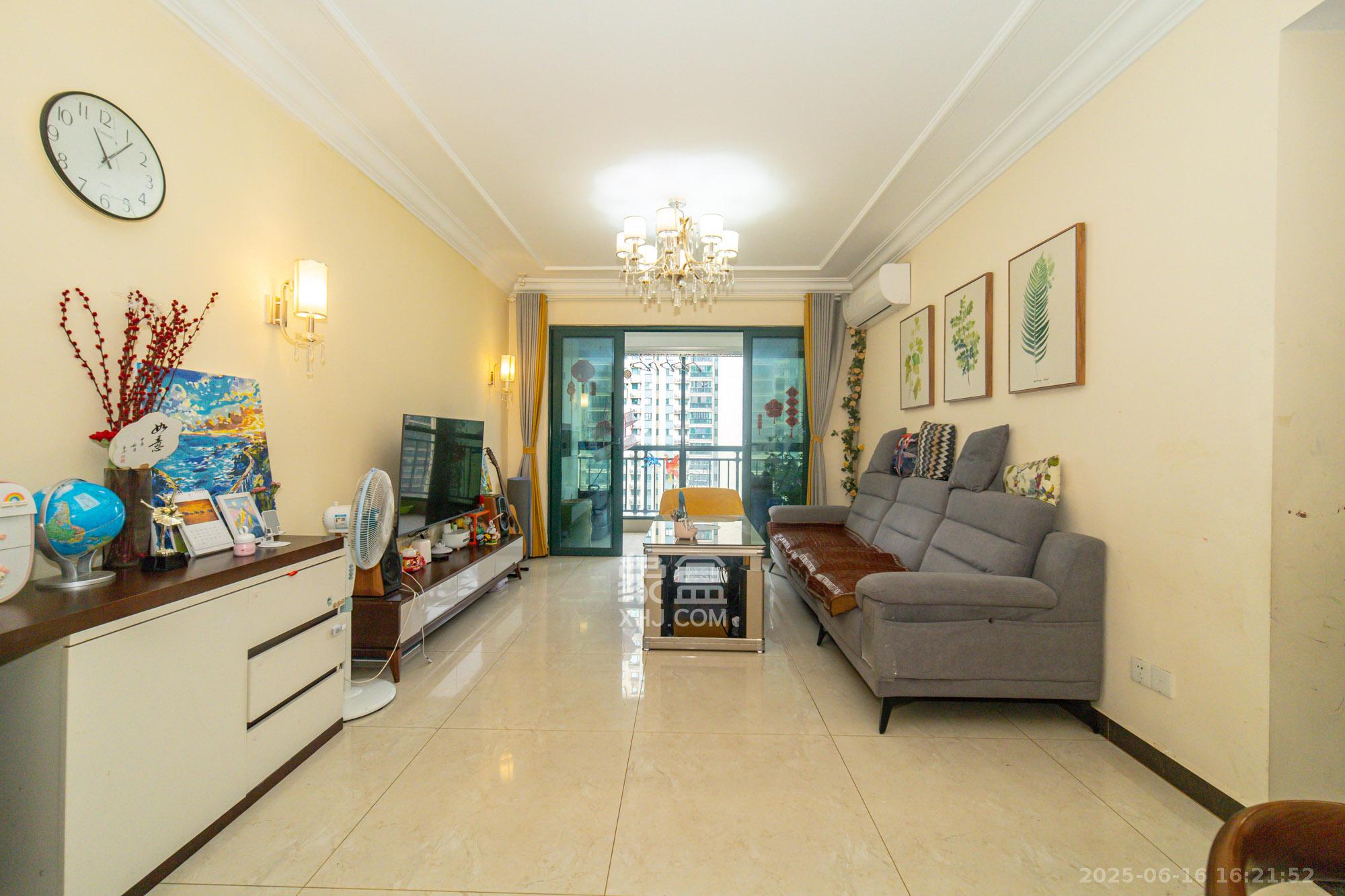 恒大翡翠华庭  3室2厅1卫    85.0万