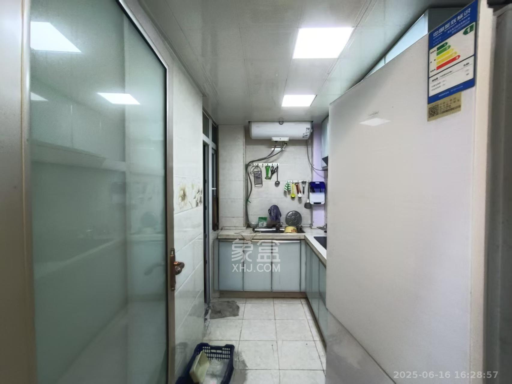 鑫天格林香山  2室2厅1卫    1500.0元/月室内图