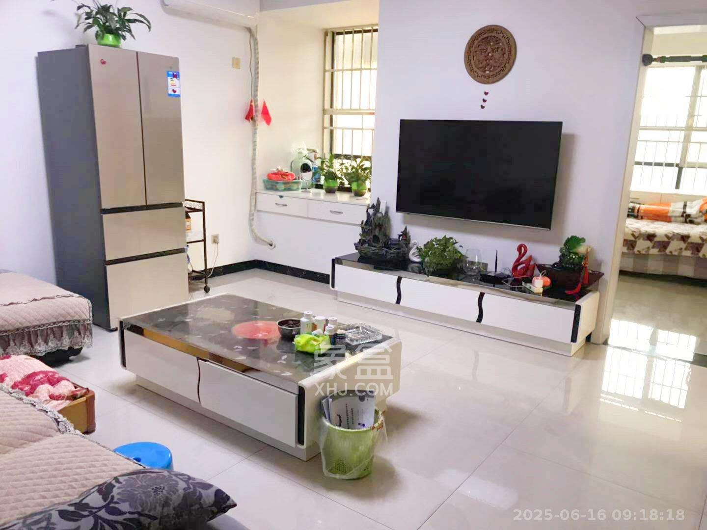 百纳广场（百纳公寓）  2室1厅1卫    2500.0元/月