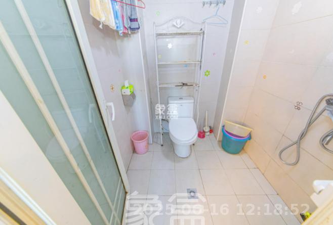 生活艺术城 2室2厅1卫 1700.0元/月 生活艺术城 2室2厅1卫 1700.0元/月室内图