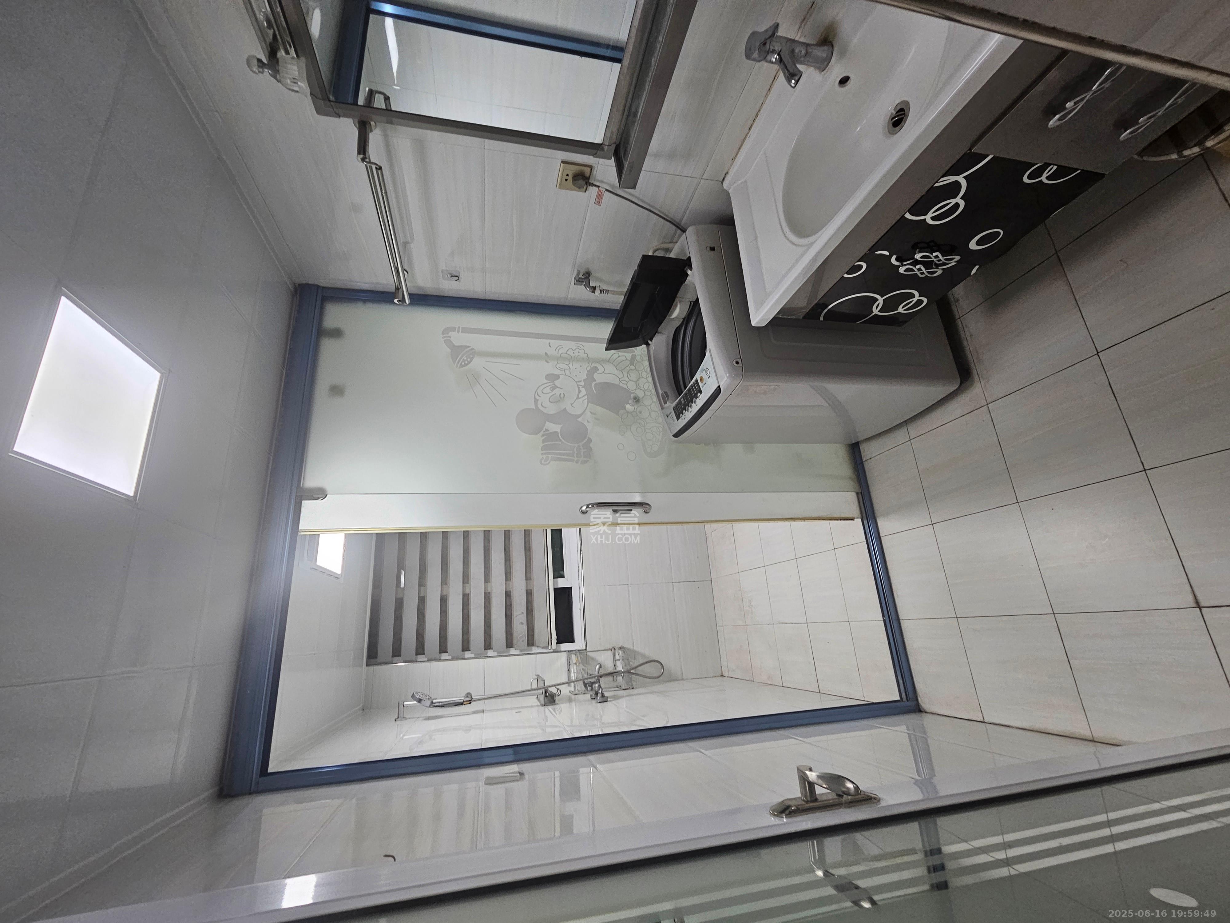 家兴苑 3室2厅1卫 2500.0元/月 家兴苑 3室2厅1卫 2500.0元/月室内图