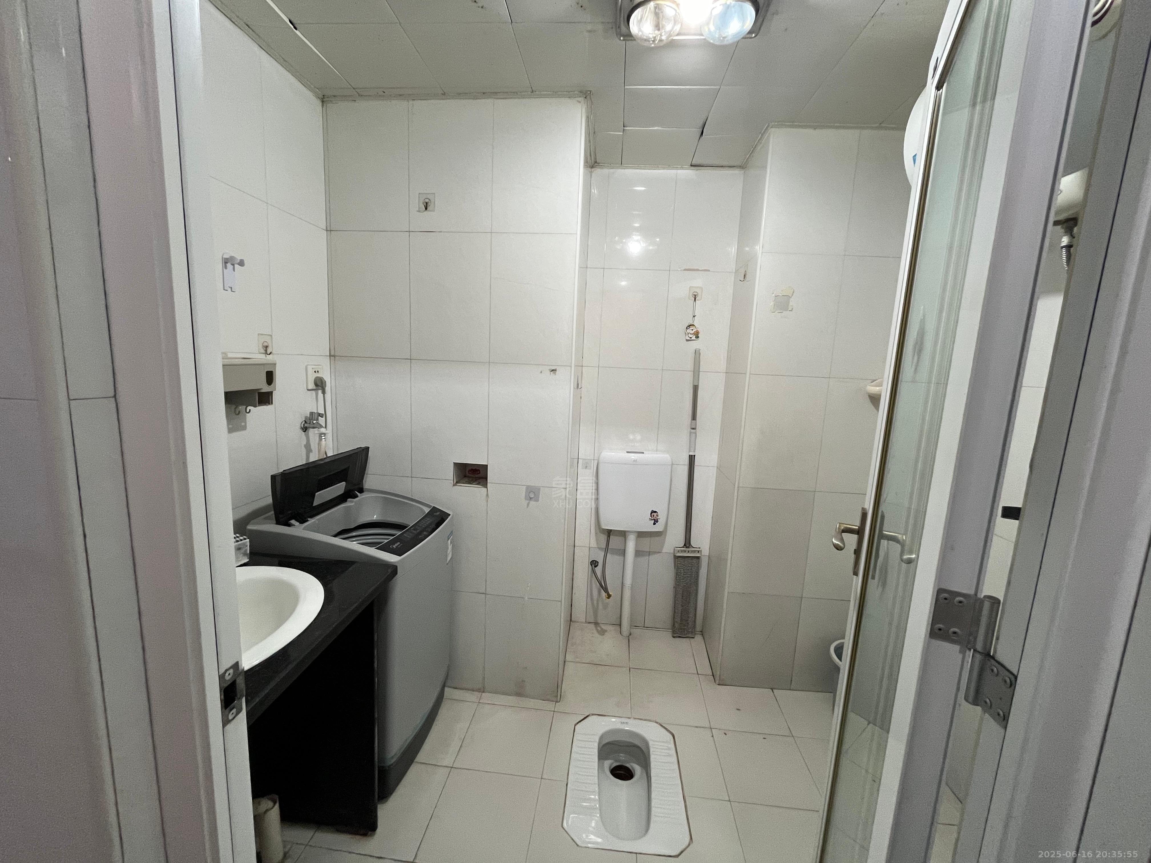 家润多 1室1厅1卫 1000.0元/月 家润多 1室1厅1卫 1000.0元/月室内图