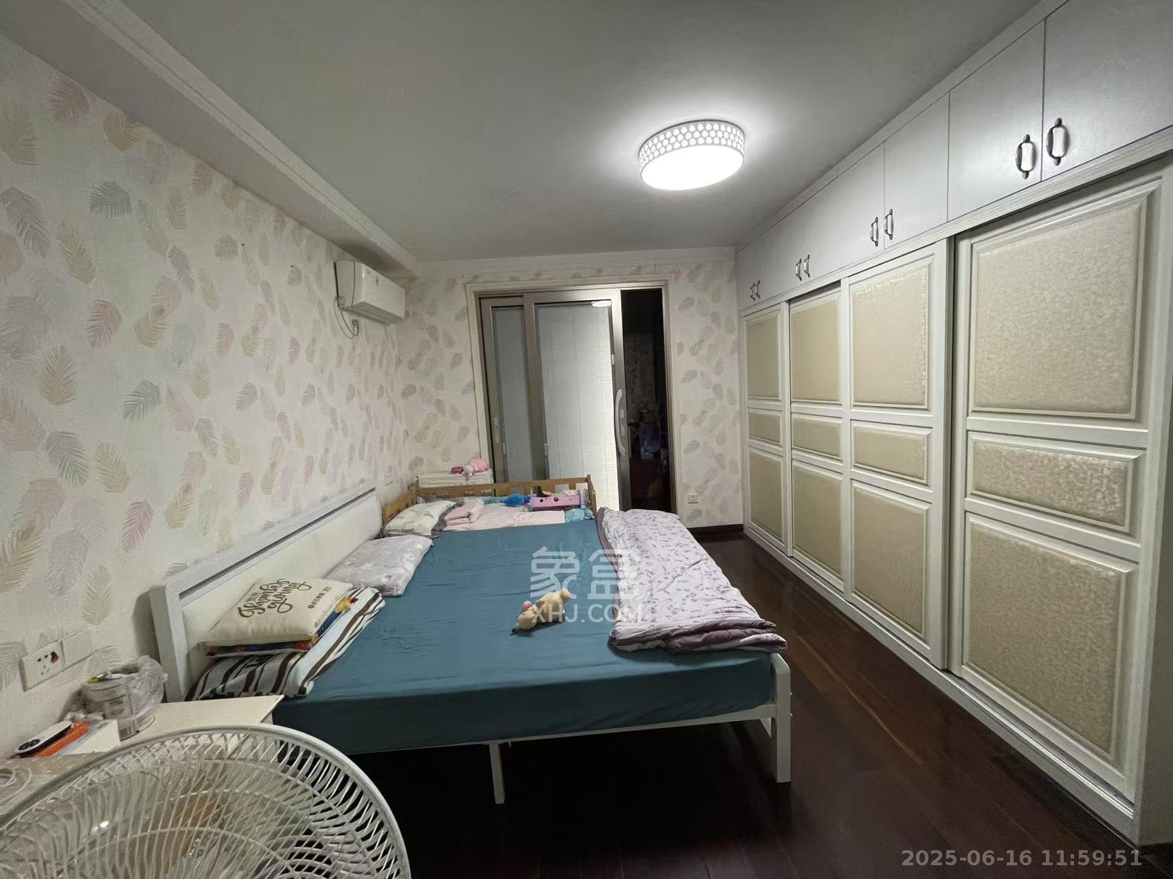 湘农桥社区 3室2厅2卫 3600.0元/月 湘农桥社区 3室2厅2卫 3600.0元/月室内图