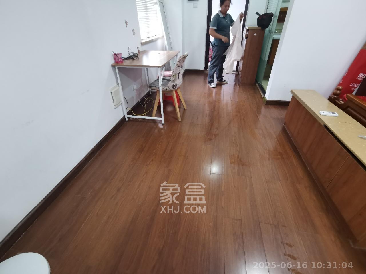 环宇天地、中海地产（中信城市广场二期）  1室1厅1卫   1200.00元/月室内图