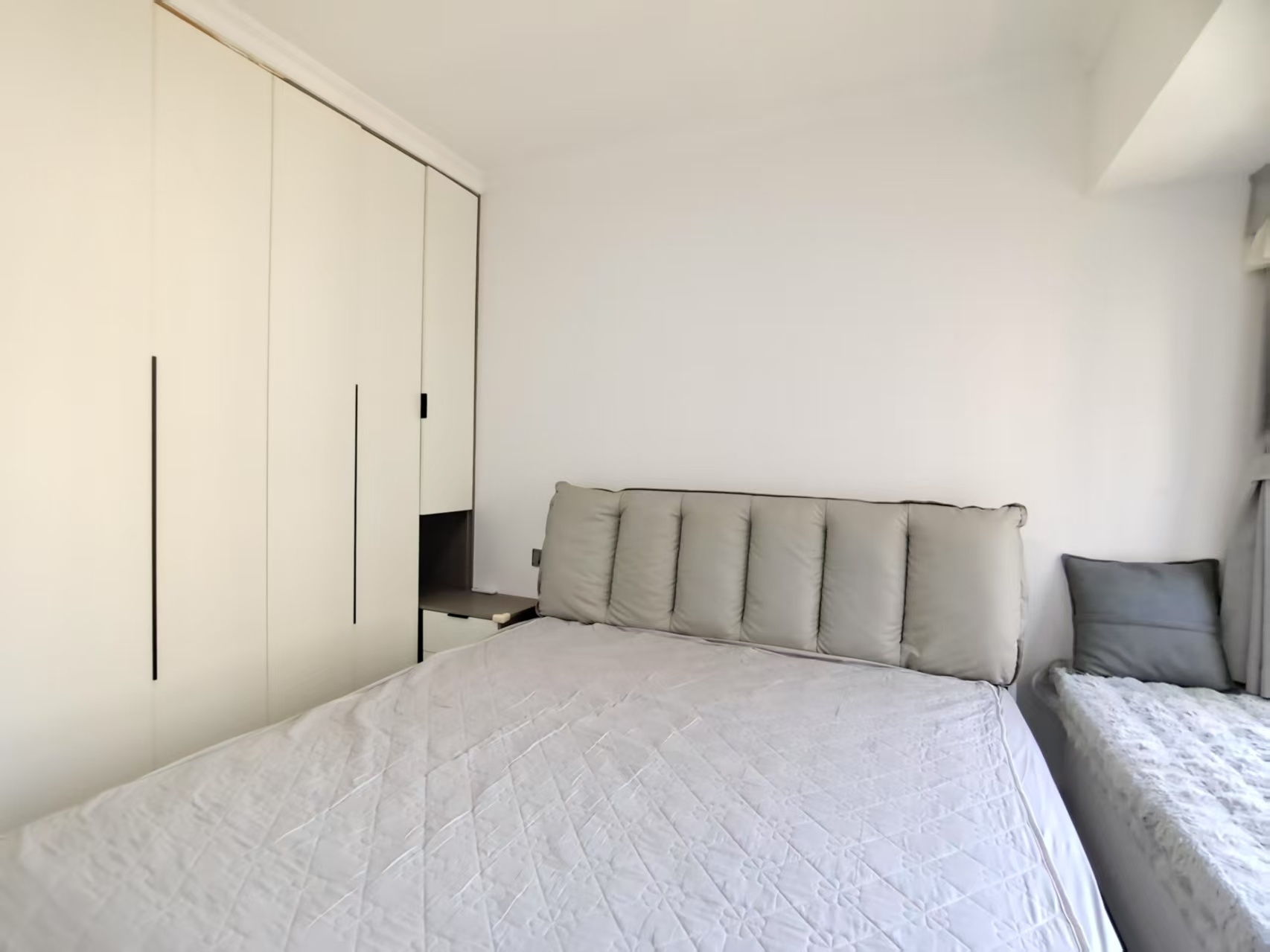 金科集美东方 3室2厅2卫 2000.0元/月 金科集美东方 3室2厅2卫 2000.0元/月室内图