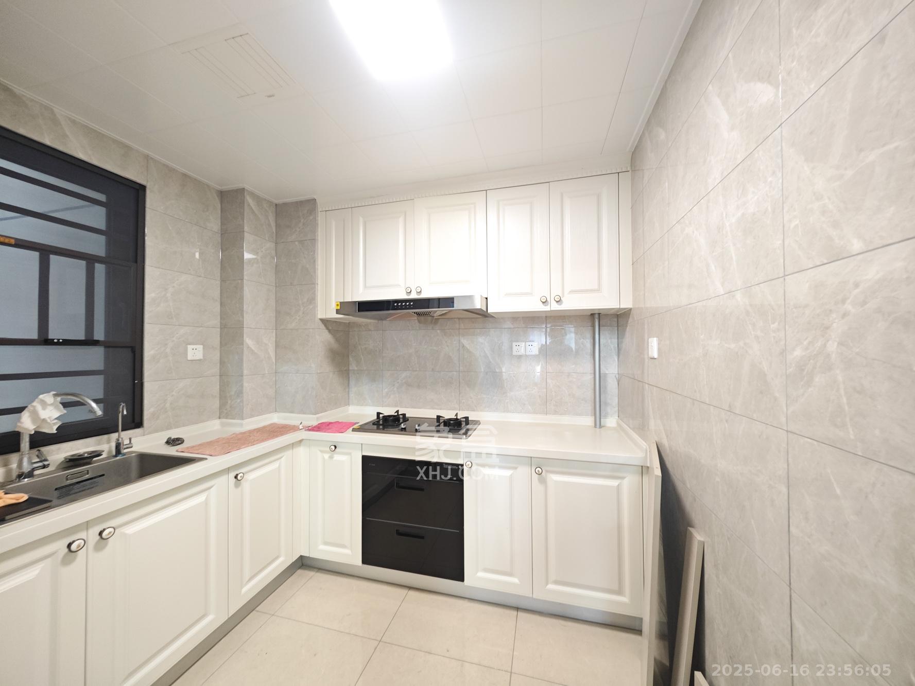 中海珑悦府  3室2厅2卫    129.8万 中海珑悦府  3室2厅2卫    129.8万其他