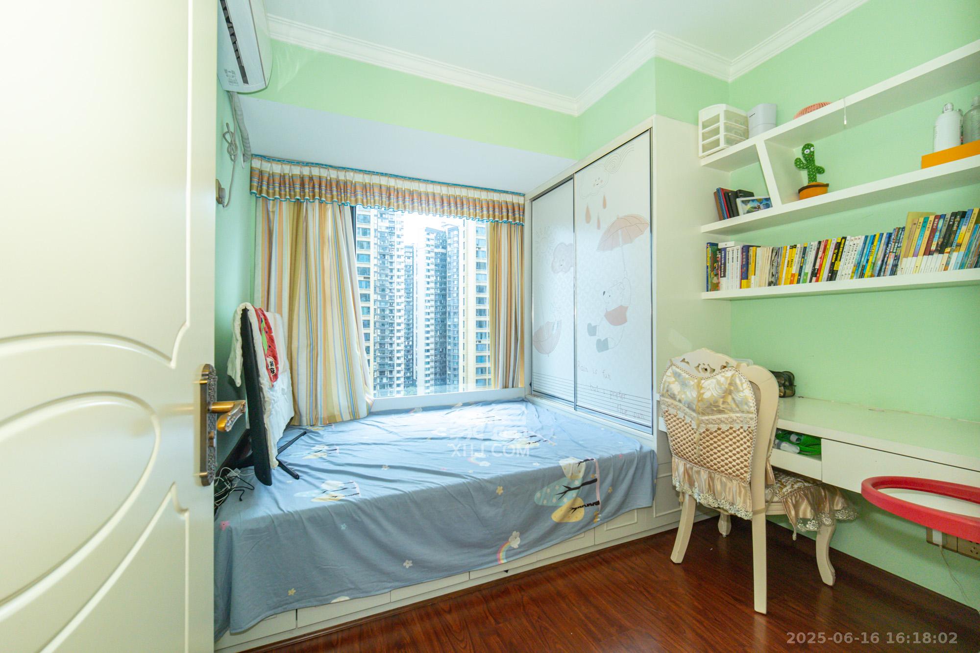 方略城市广场  4室2厅2卫    99.8万 方略城市广场  4室2厅2卫    99.8万卧室