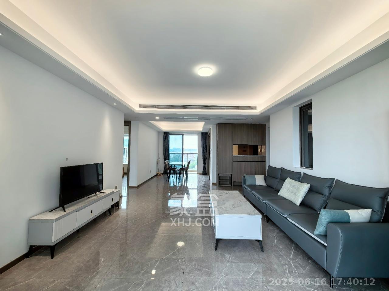 长沙溪山悦  4室2厅2卫    2900.0元/月 长沙溪山悦  4室2厅2卫    2900.0元/月室内图