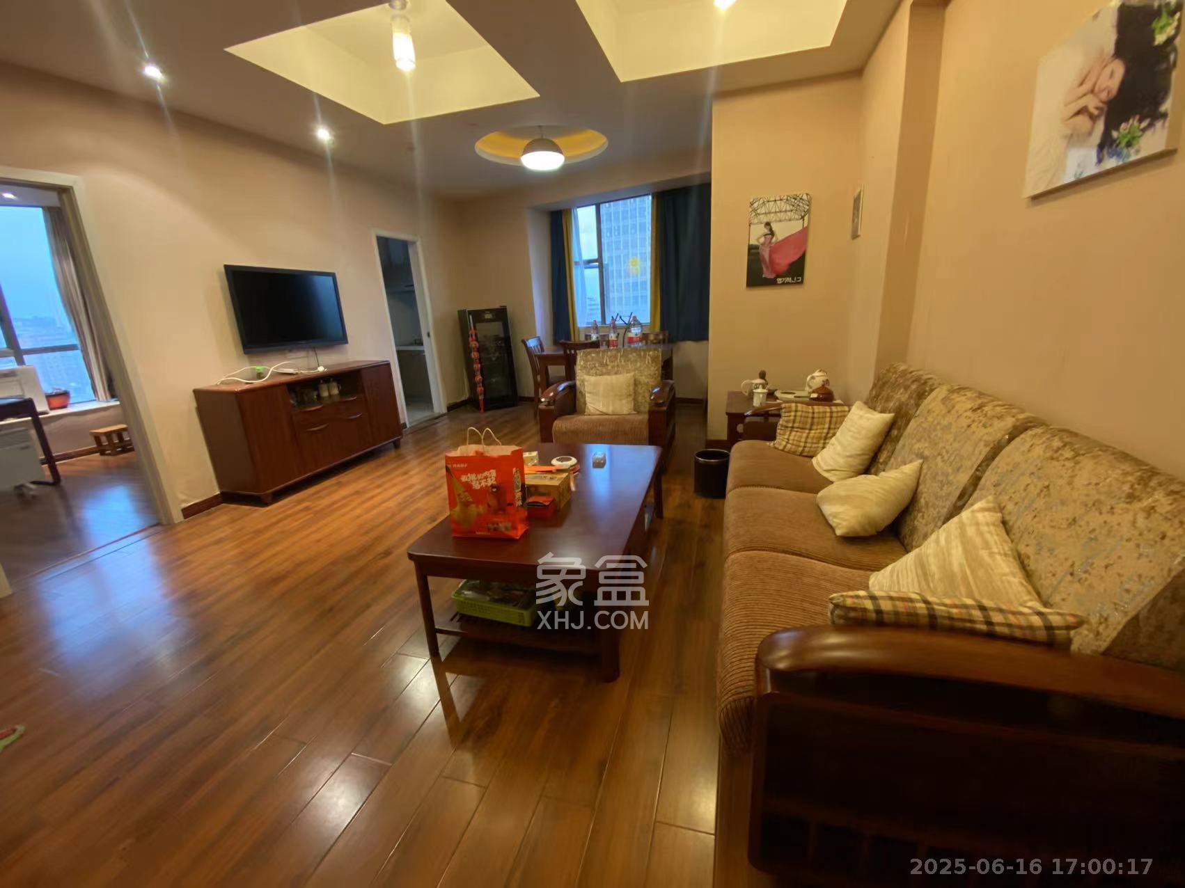 泉昇同福大厦  1室1厅1卫    2800.0元/月 泉昇同福大厦  1室1厅1卫    2800.0元/月室内图