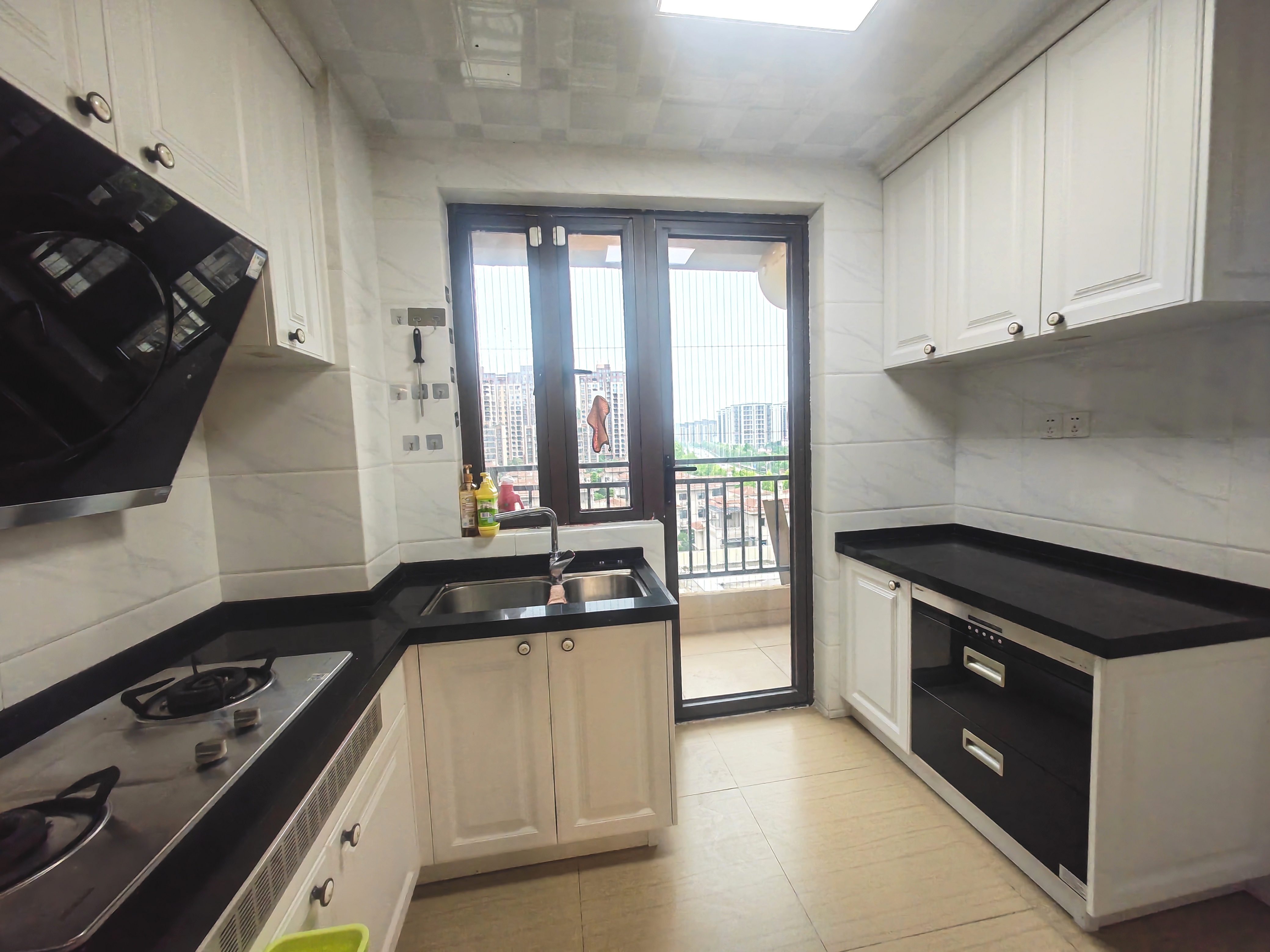 碧桂园豪园 1室0厅0卫 1800.0元/月 碧桂园豪园 1室0厅0卫 1800.0元/月室内图