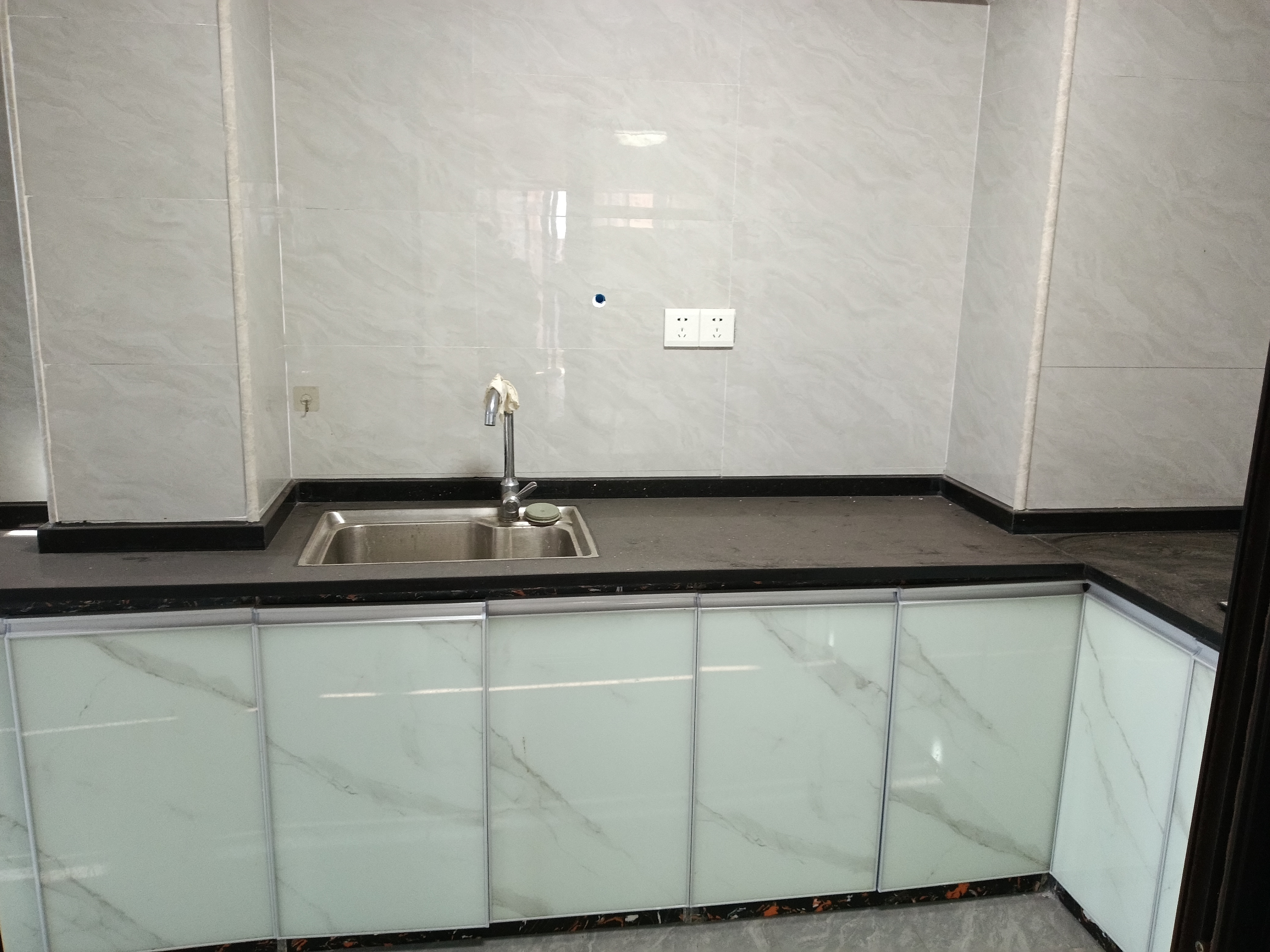 珠江云锦 1室0厅0卫 1700.0元/月 珠江云锦 1室0厅0卫 1700.0元/月室内图