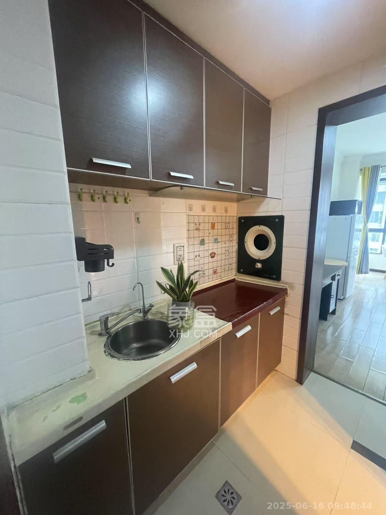 标志商务中心 1室0厅1卫 1000.0元/月 标志商务中心 1室0厅1卫 1000.0元/月室内图