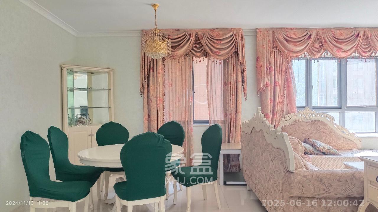 山水嘉园  4室2厅2卫    2200.0元/月室内图