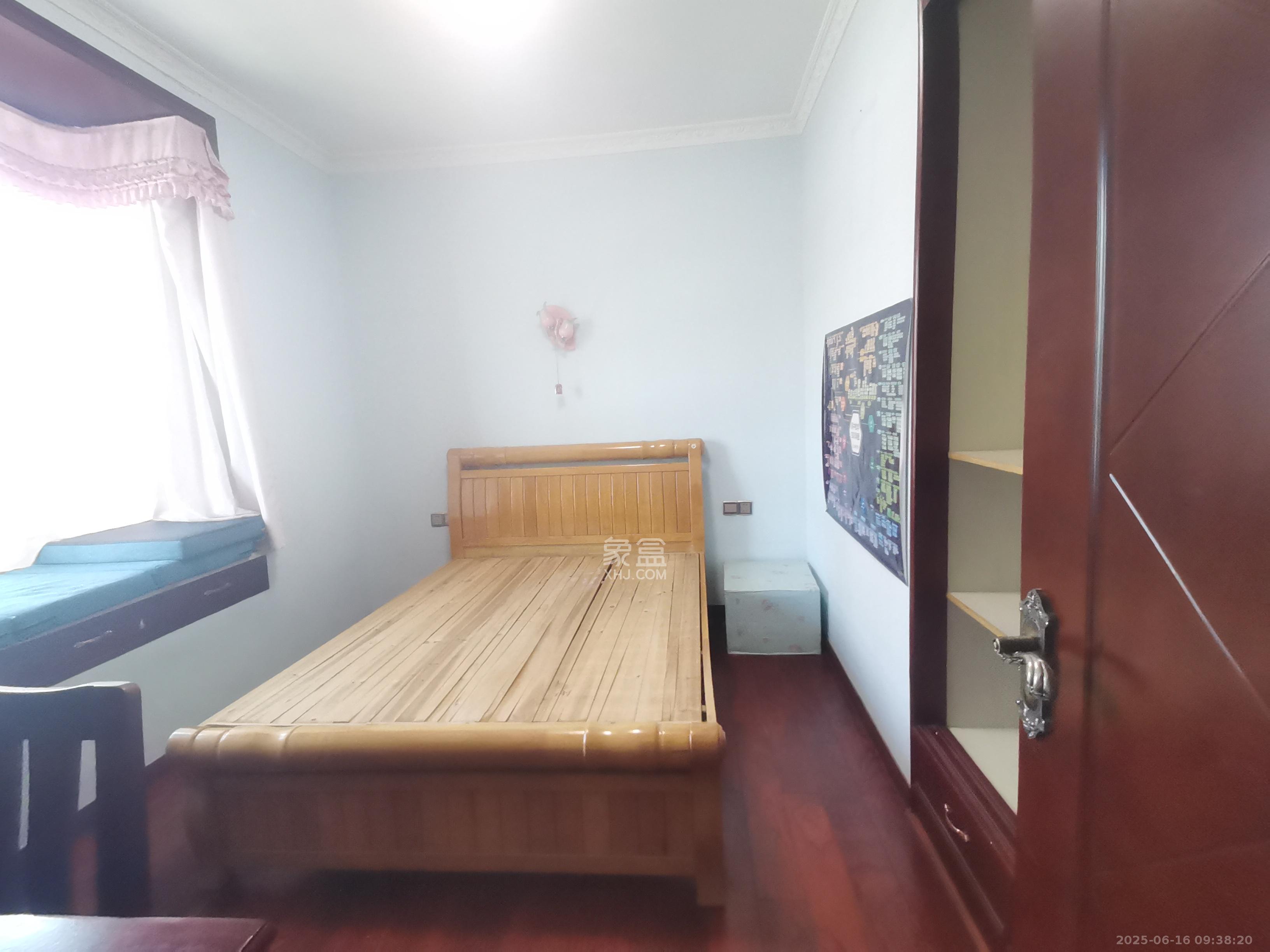 兴联创新小区 3室2厅2卫 1500.0元/月 兴联创新小区 3室2厅2卫 1500.0元/月室内图