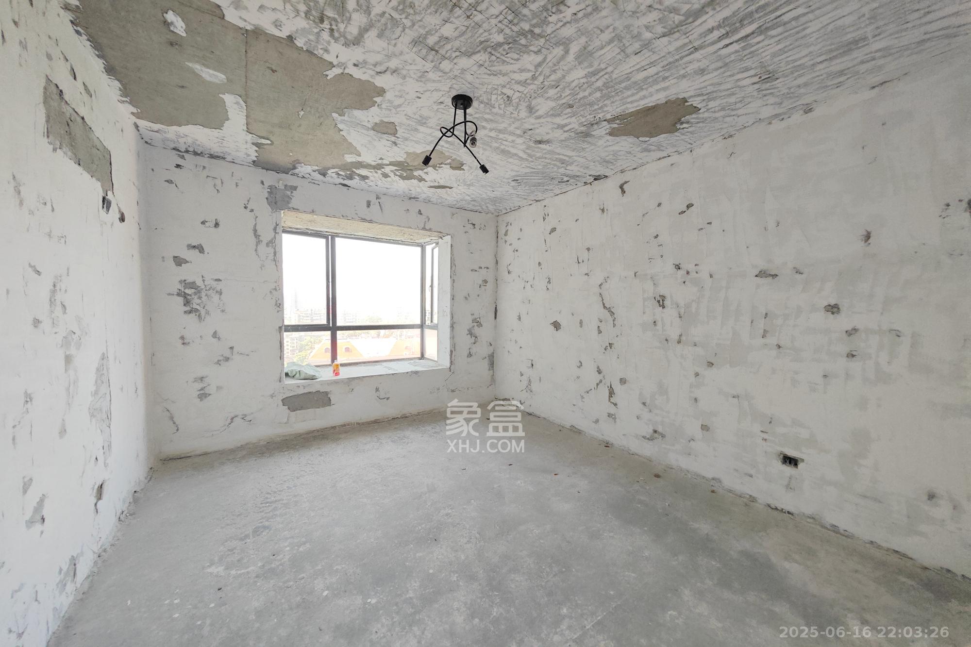 中江佳境天成 3室2厅2卫 99.8万 中江佳境天成 3室2厅2卫 99.8万卧室