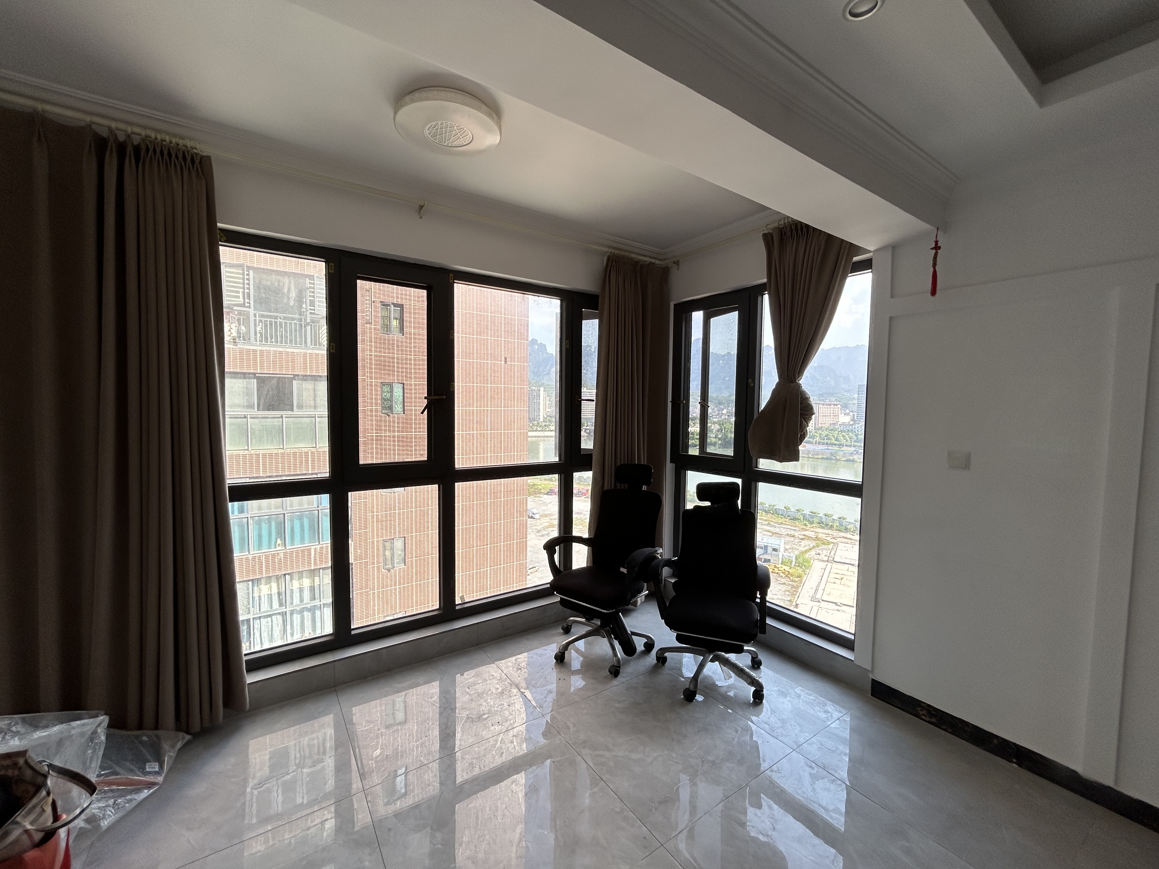 南门口安置小区一期 3室2厅2卫 2000.0元/月 南门口安置小区一期 3室2厅2卫 2000.0元/月室内图