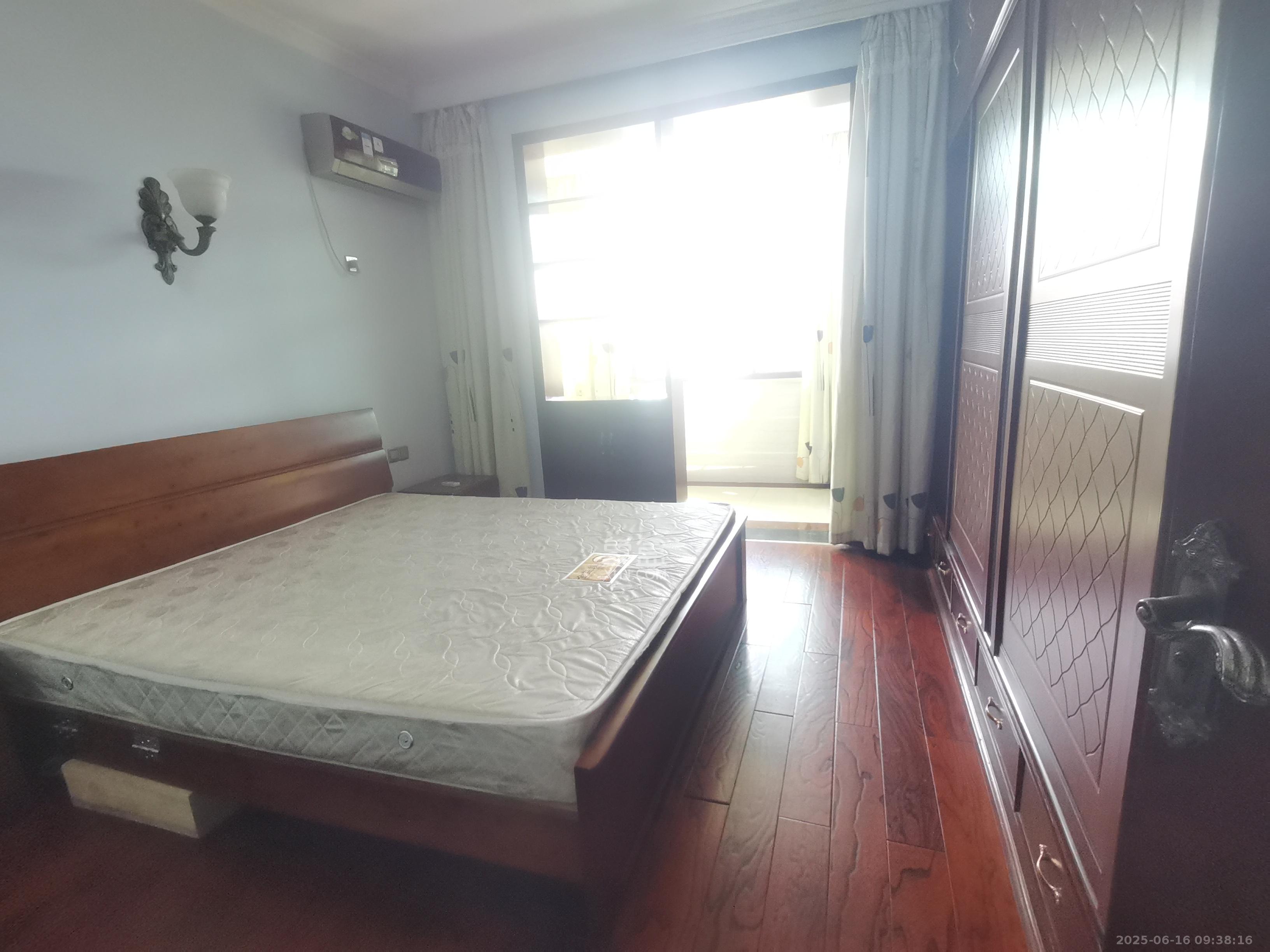 兴联创新小区 3室2厅2卫 1500.0元/月 兴联创新小区 3室2厅2卫 1500.0元/月室内图