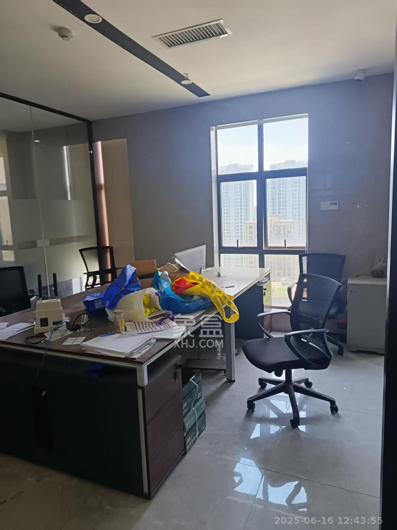 洋湖创富中心   658.0㎡      28000.0元/月室内图