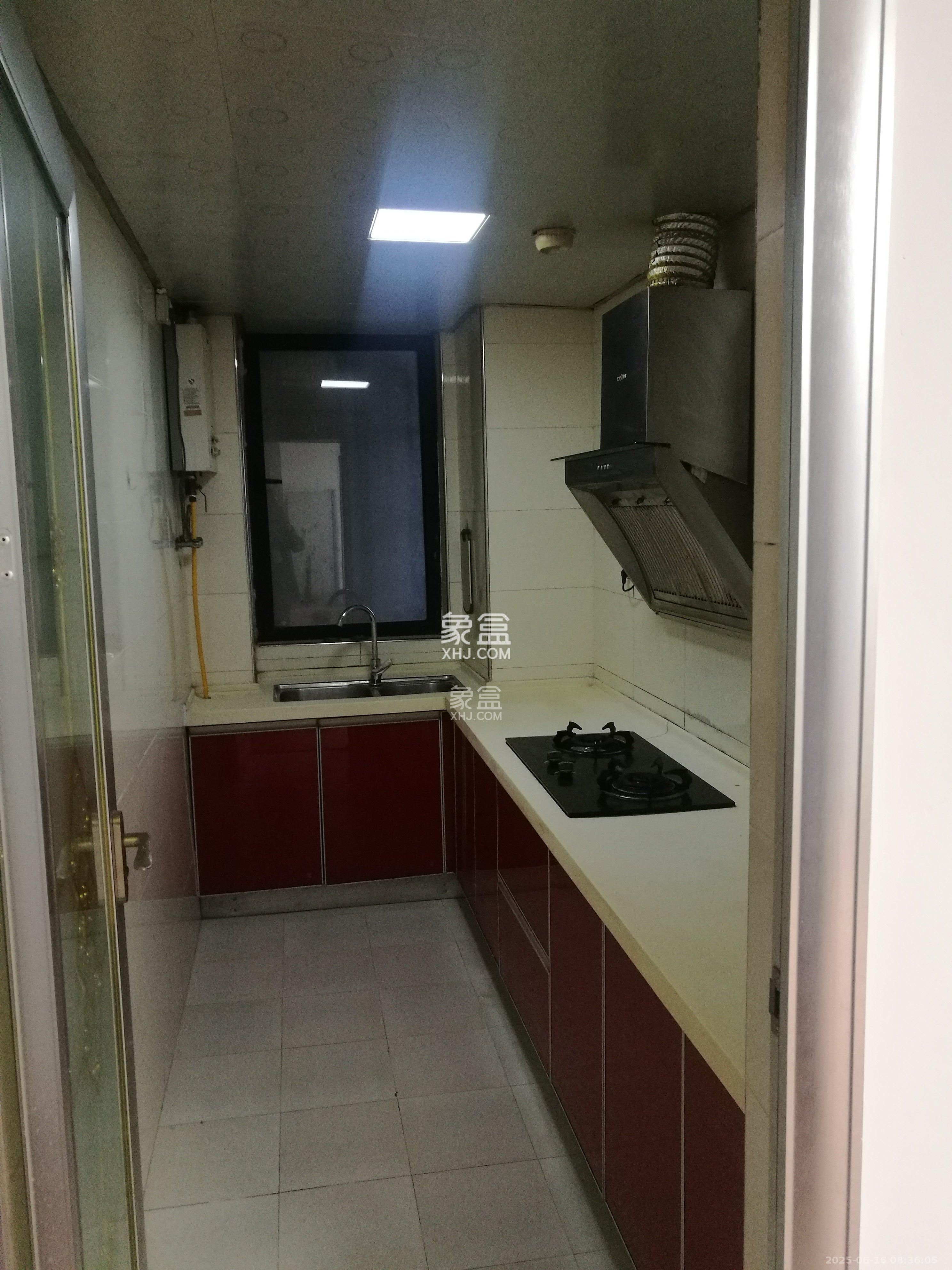 三一街区 3室2厅1卫 1600.0元/月 三一街区 3室2厅1卫 1600.0元/月室内图