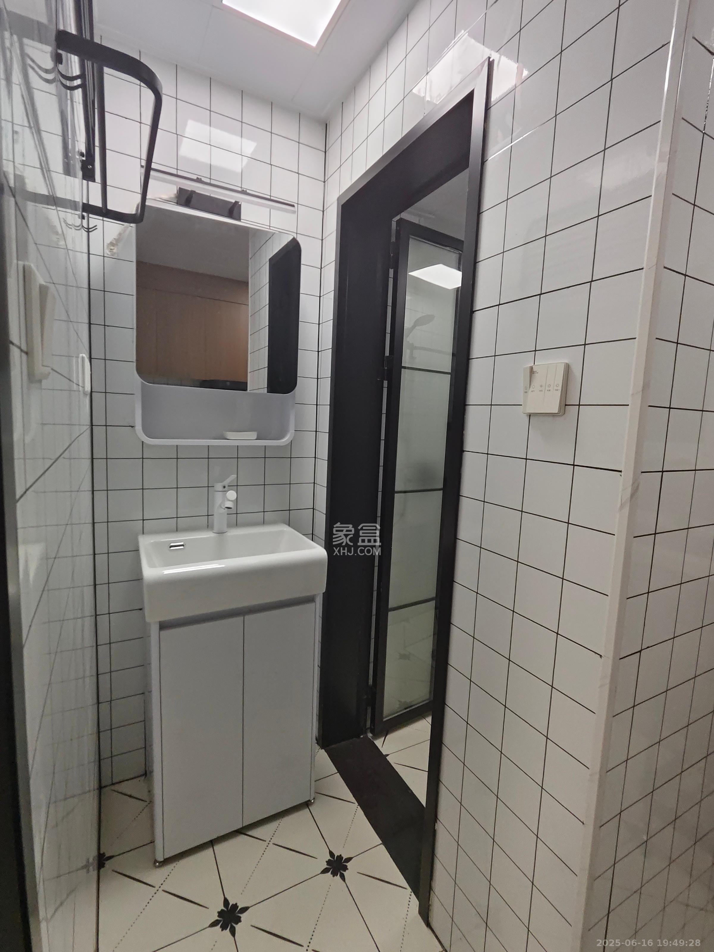 省水院宿舍  2室1厅1卫   2800.00元/月室内图