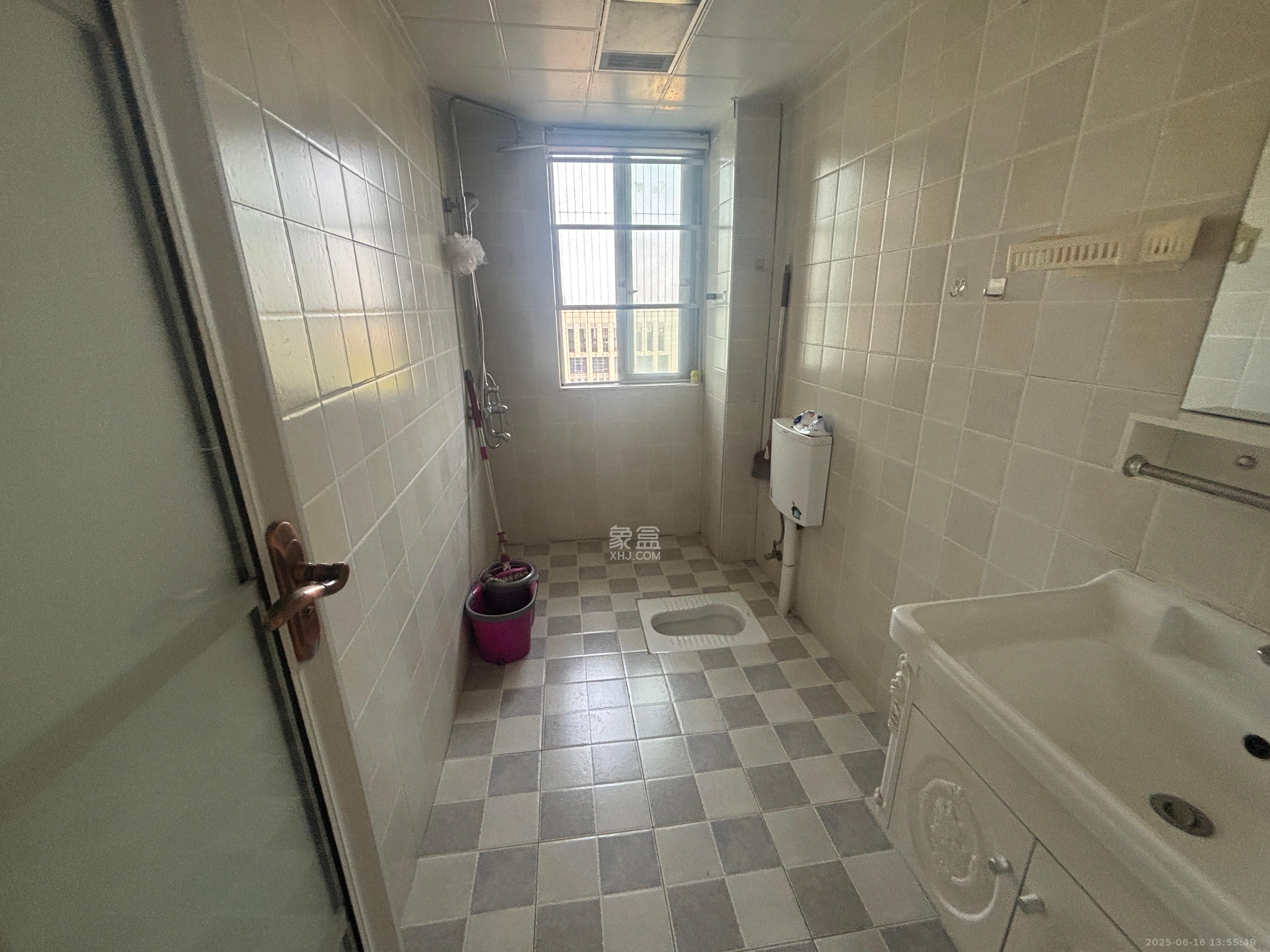 光明城市(星辰青年城) 4室2厅1卫 2500.0元/月 光明城市(星辰青年城) 4室2厅1卫 2500.0元/月室内图