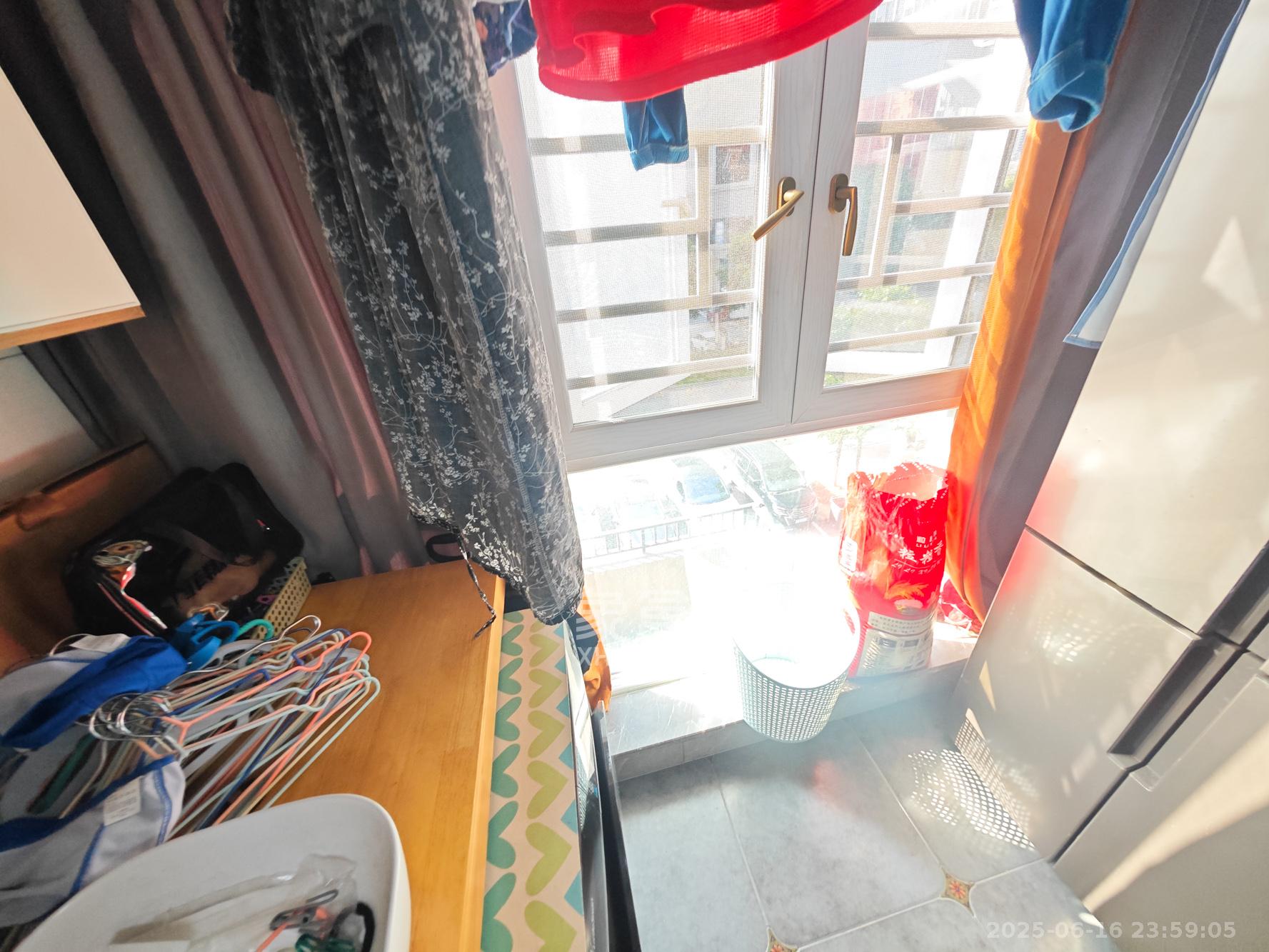 中建嘉和城  4室2厅2卫   125.00万其他