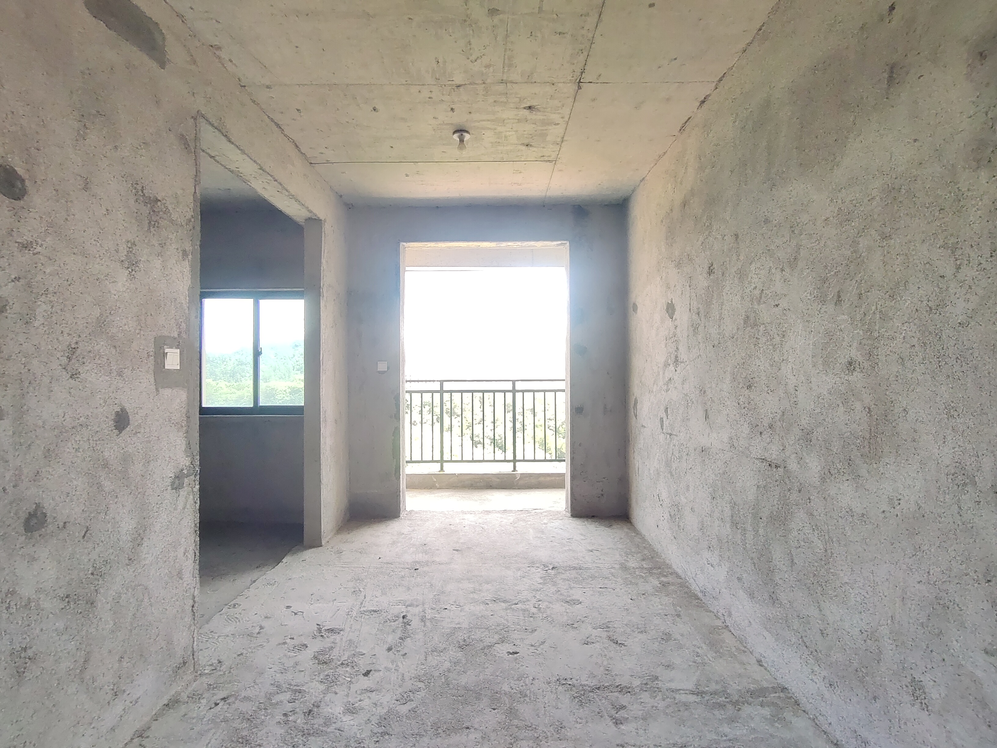 天门壹号  3室2厅1卫    48.0万 天门壹号  3室2厅1卫    48.0万客厅